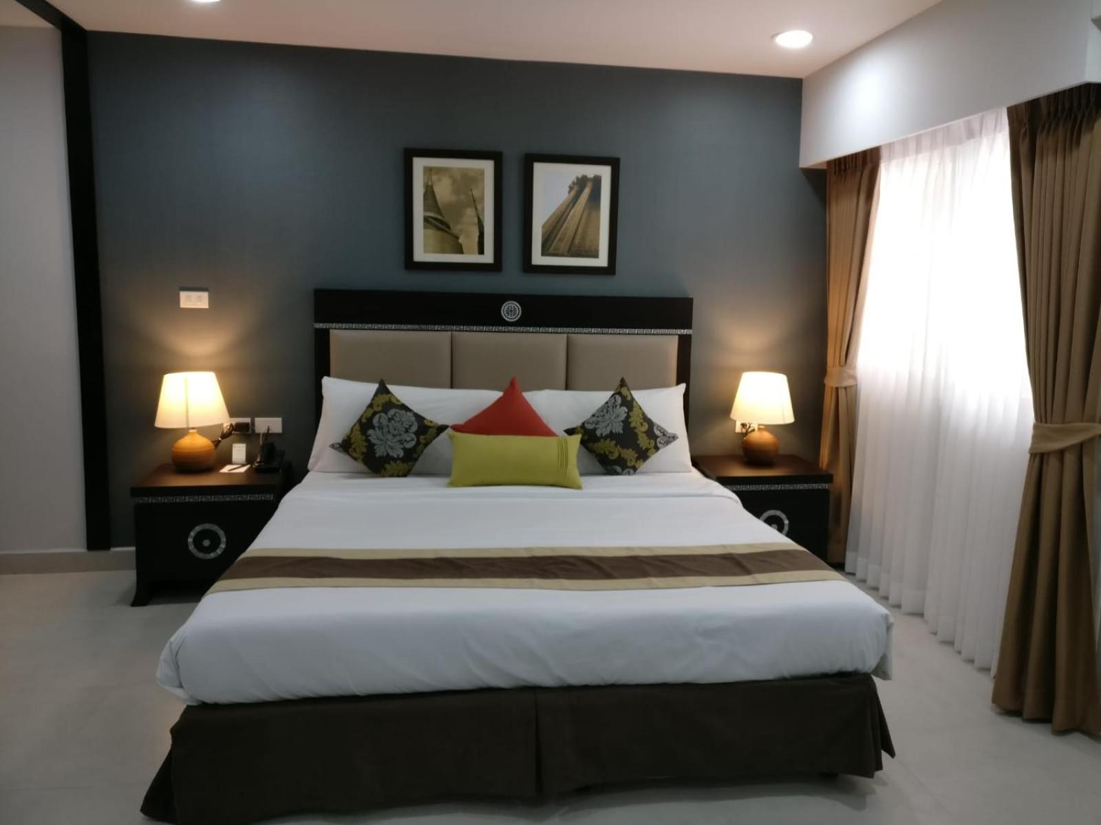 Royal Suite photo 2