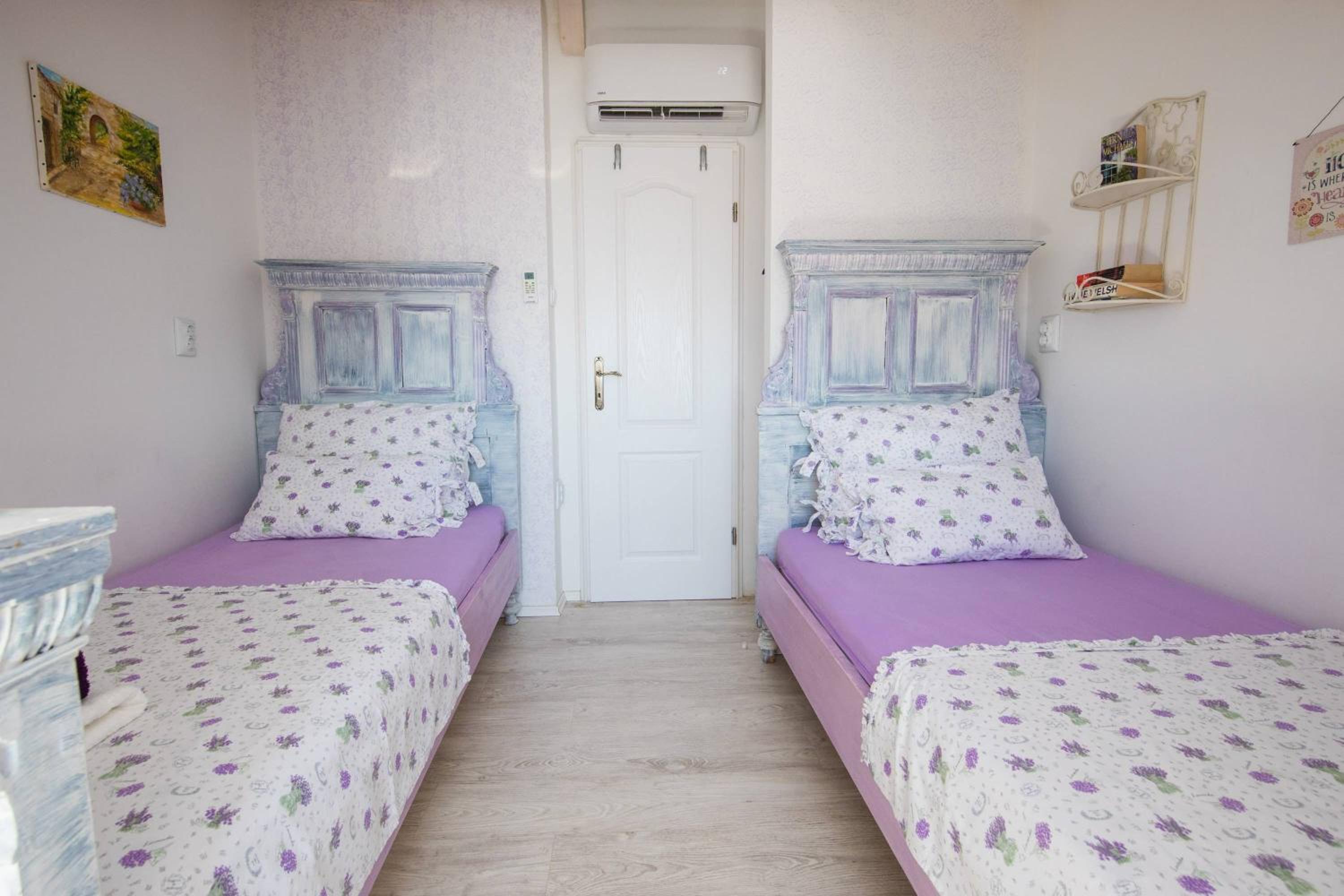 Three-Bedroom Apartment with Sea View photo 2