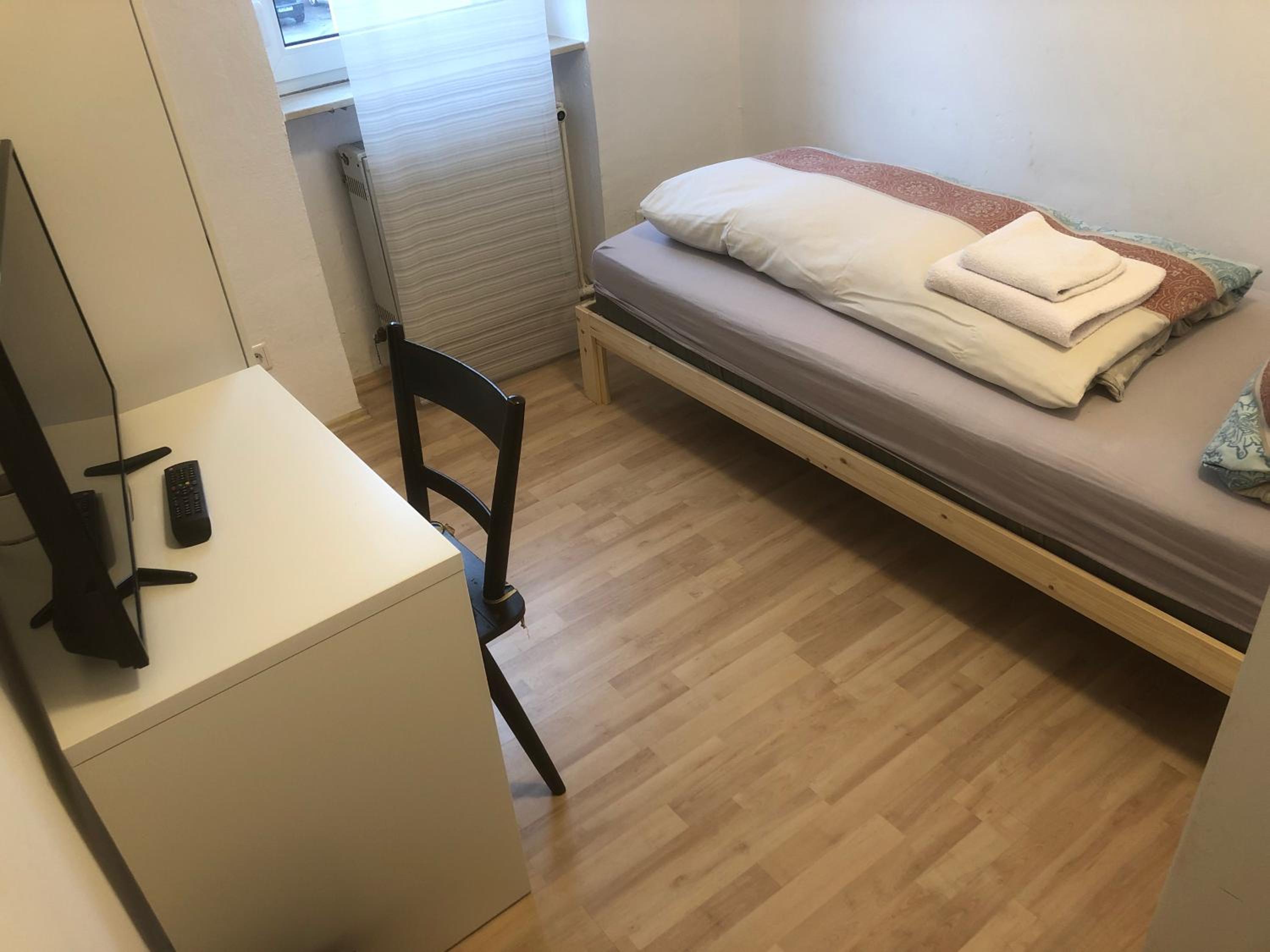 Single Room With Private Bathroom photo 1