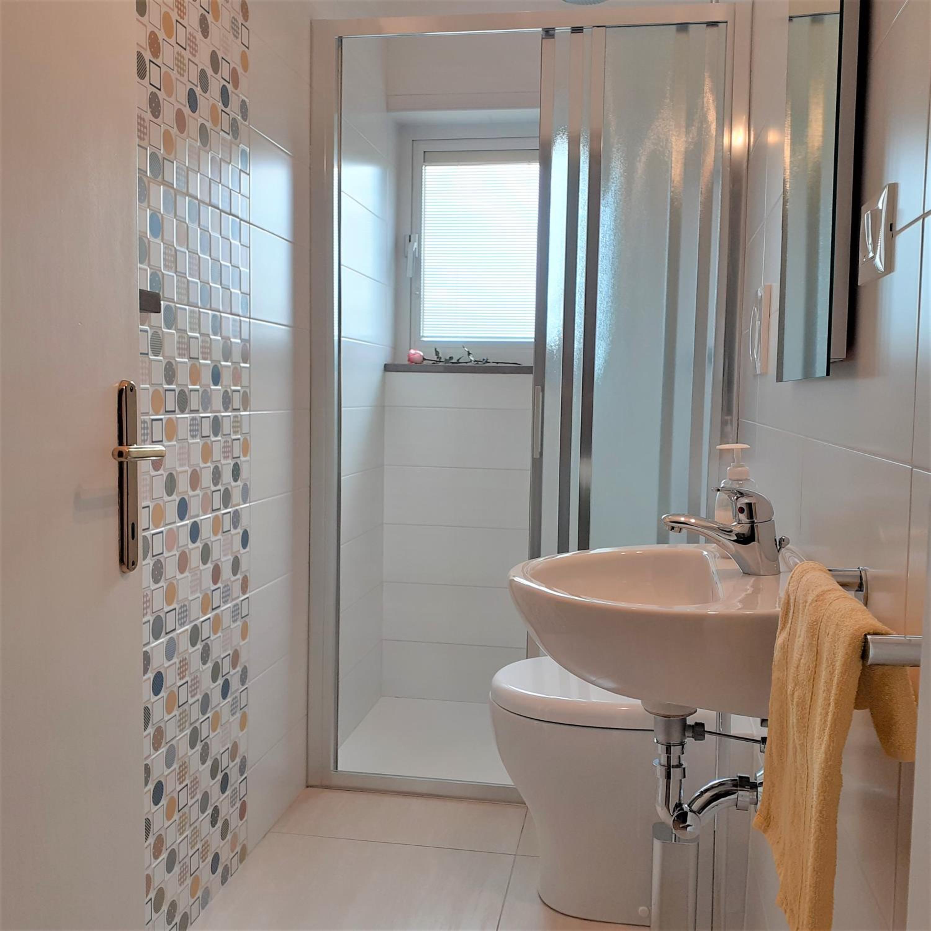 Double Room - Photo 6