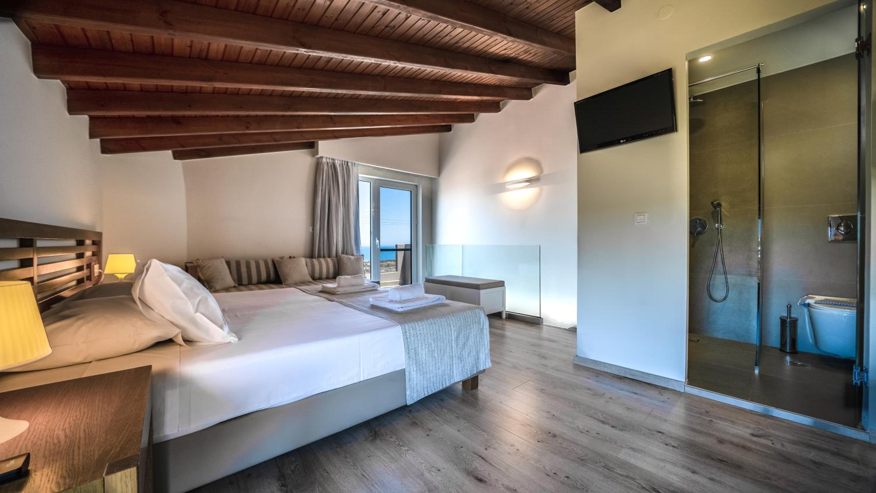 Maisonette with Private Pool