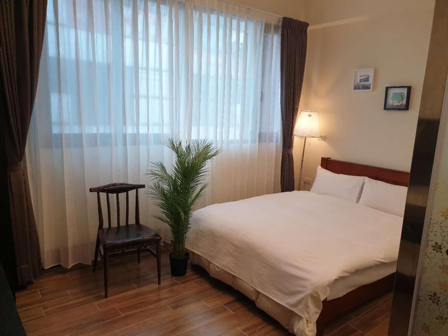 Standard Double Room photo 2