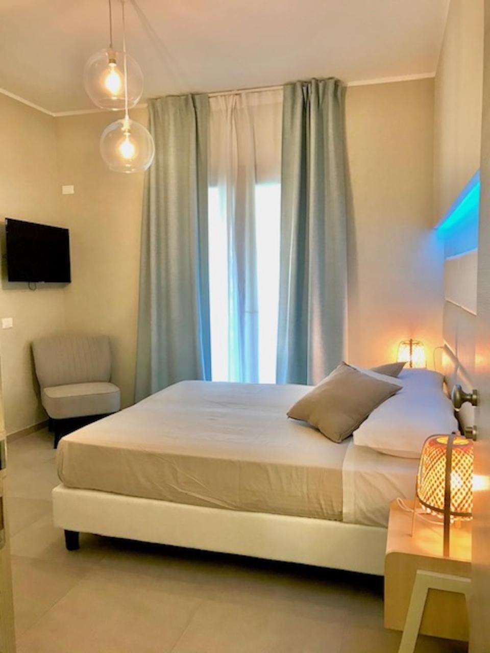 Deluxe Double Room - Photo 1