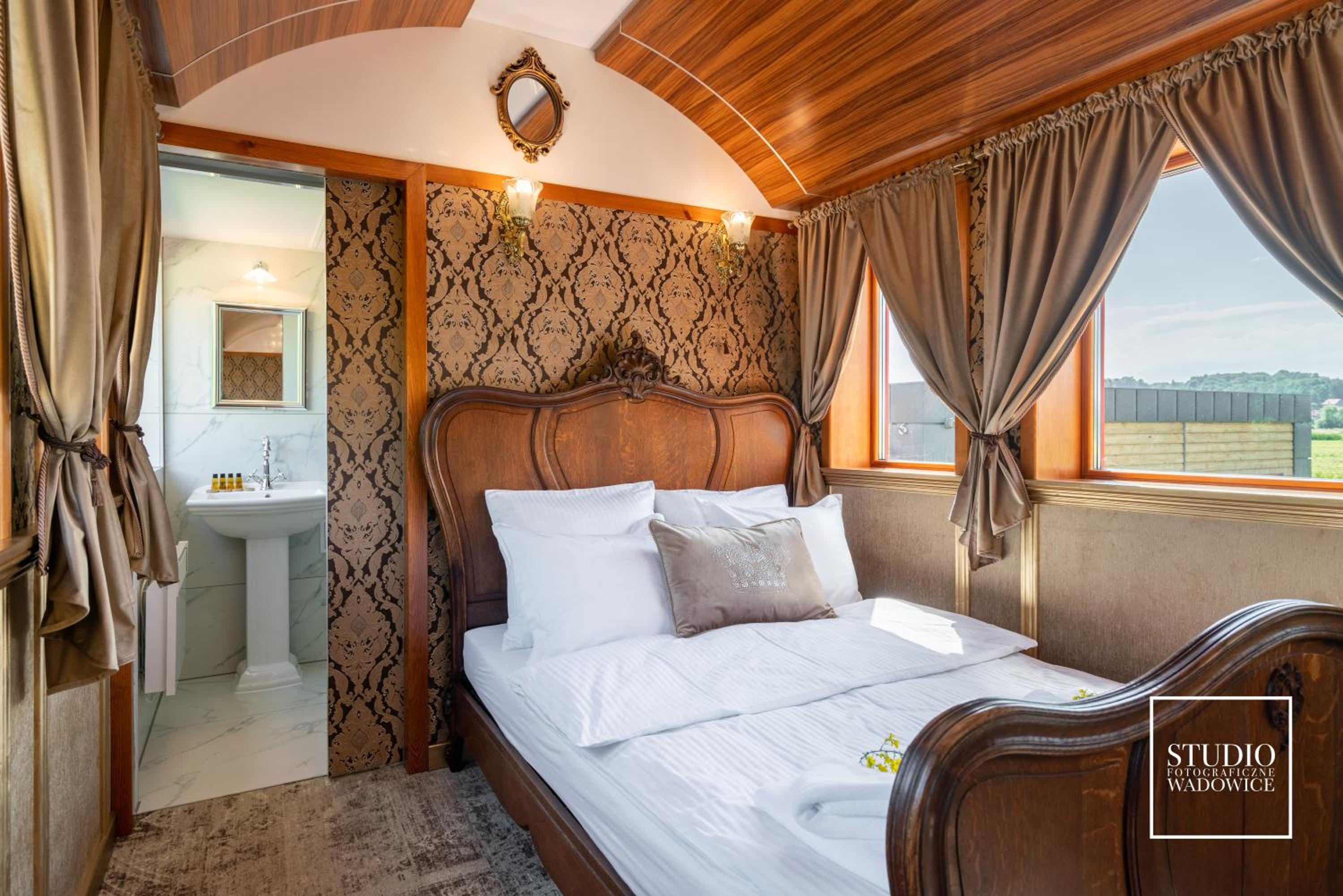 Premium Quadruple Room - Photo 7