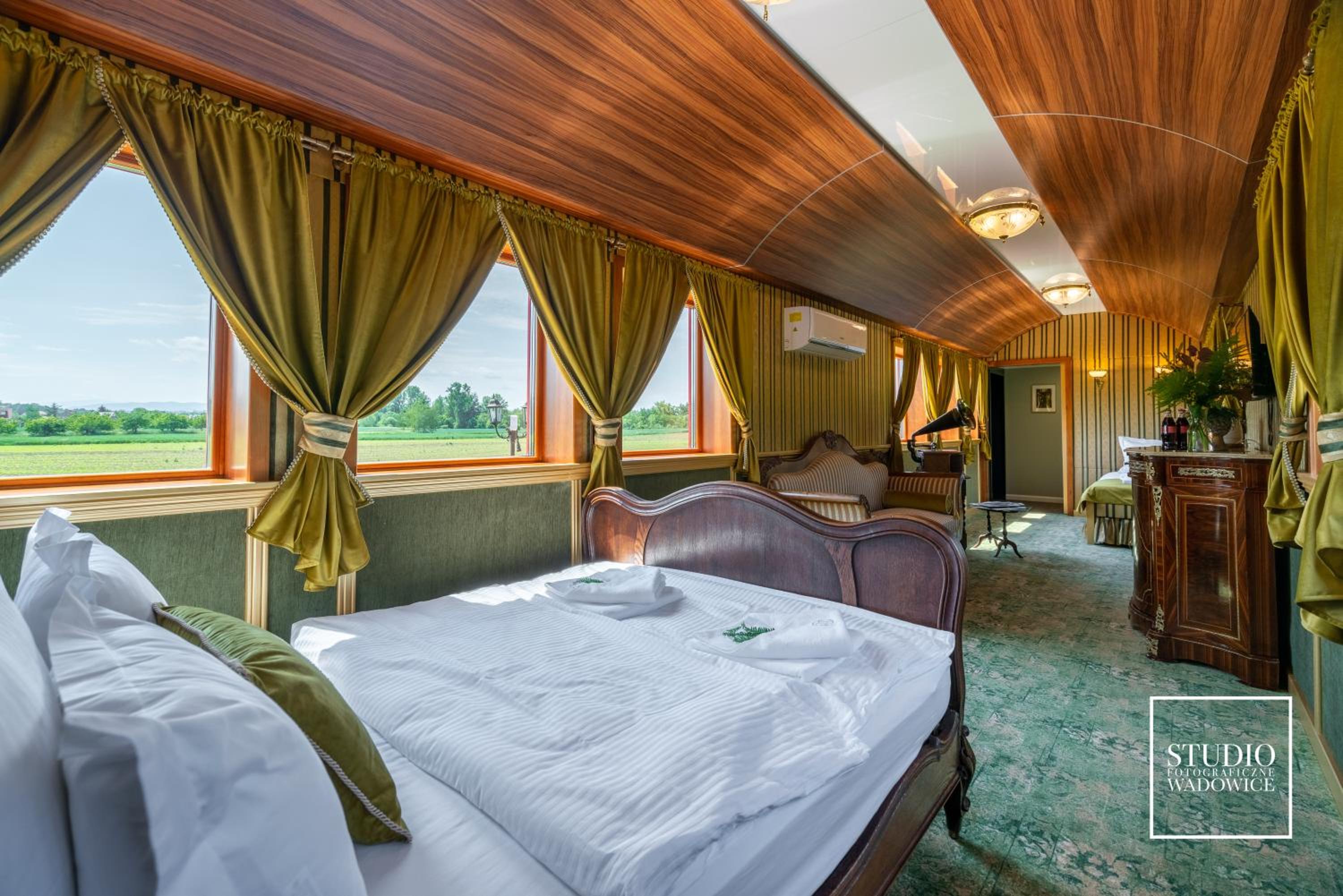 Premium Quadruple Room