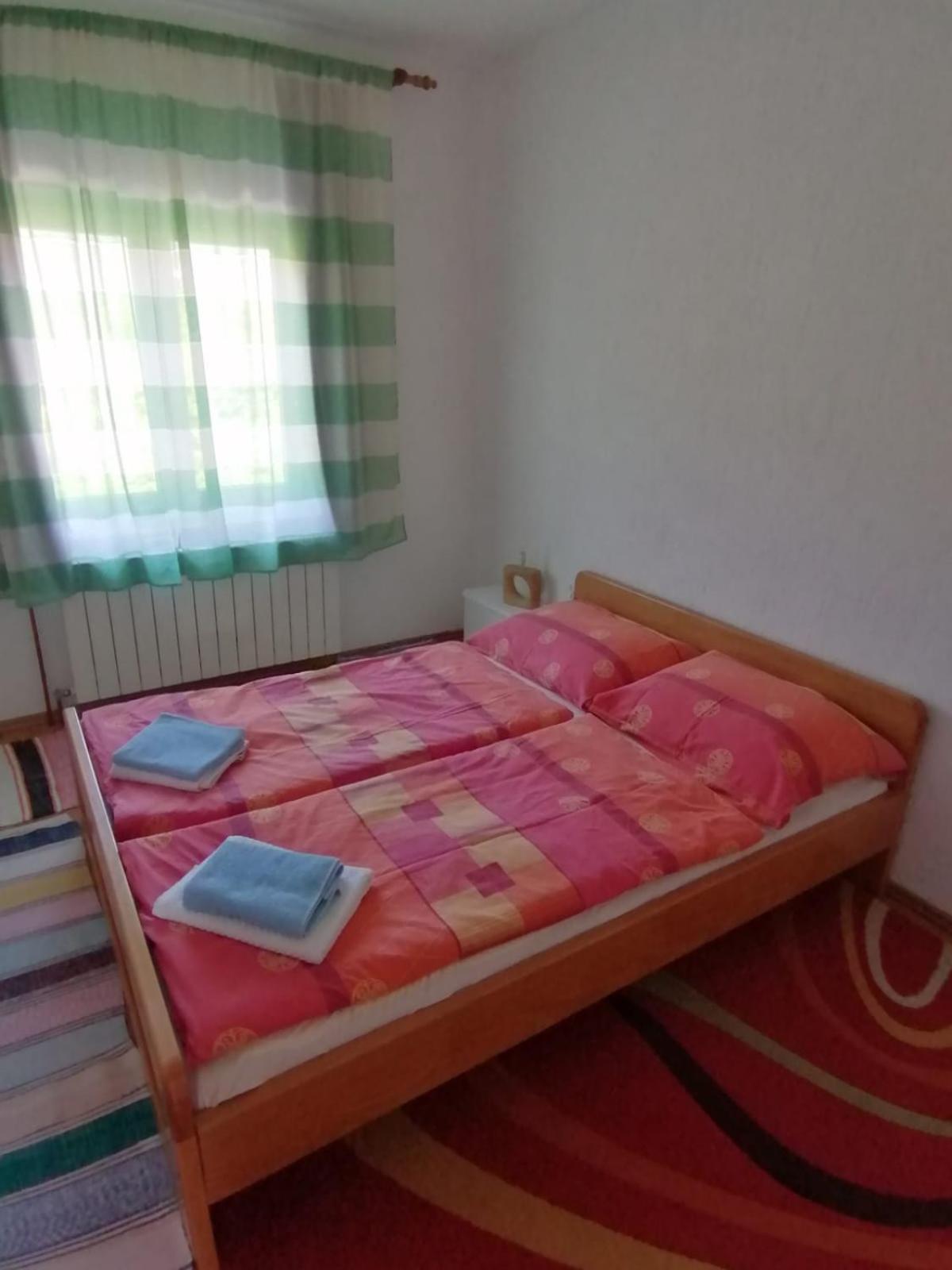 Two-Bedroom Apartment - Photo 21