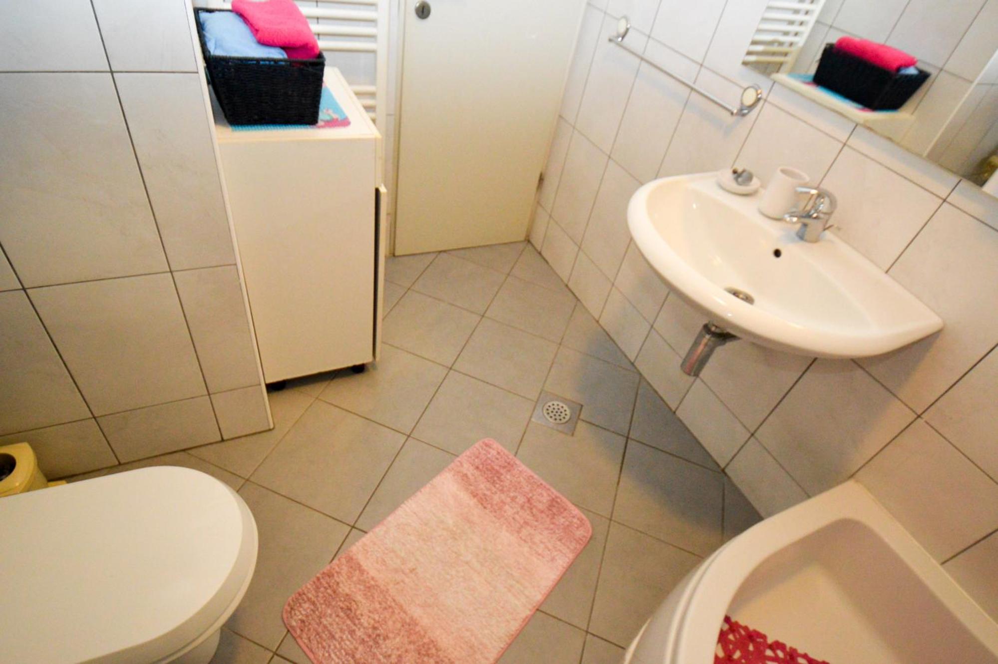 Apartment - Photo 17