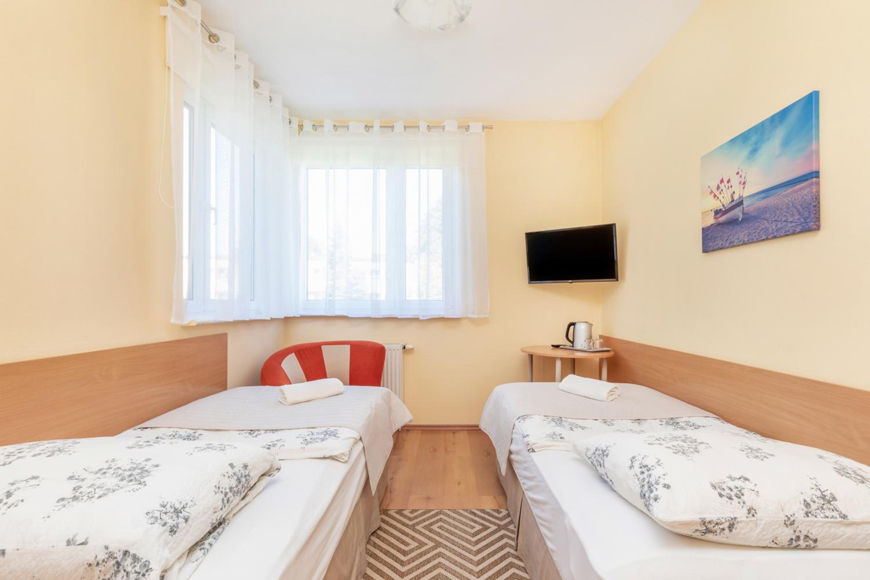 Double or Twin Room photo 1