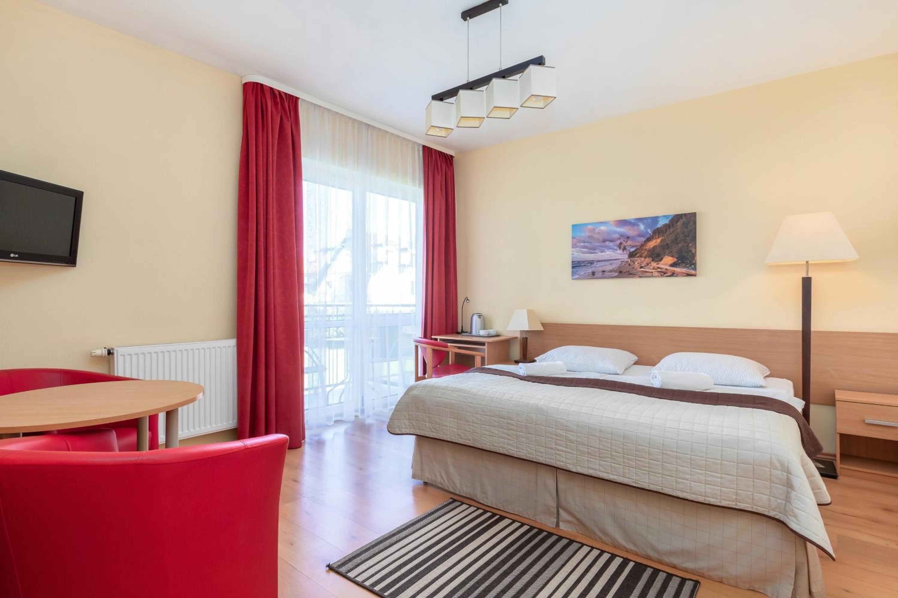 Comfort Double or Twin Room with Balcony photo 3