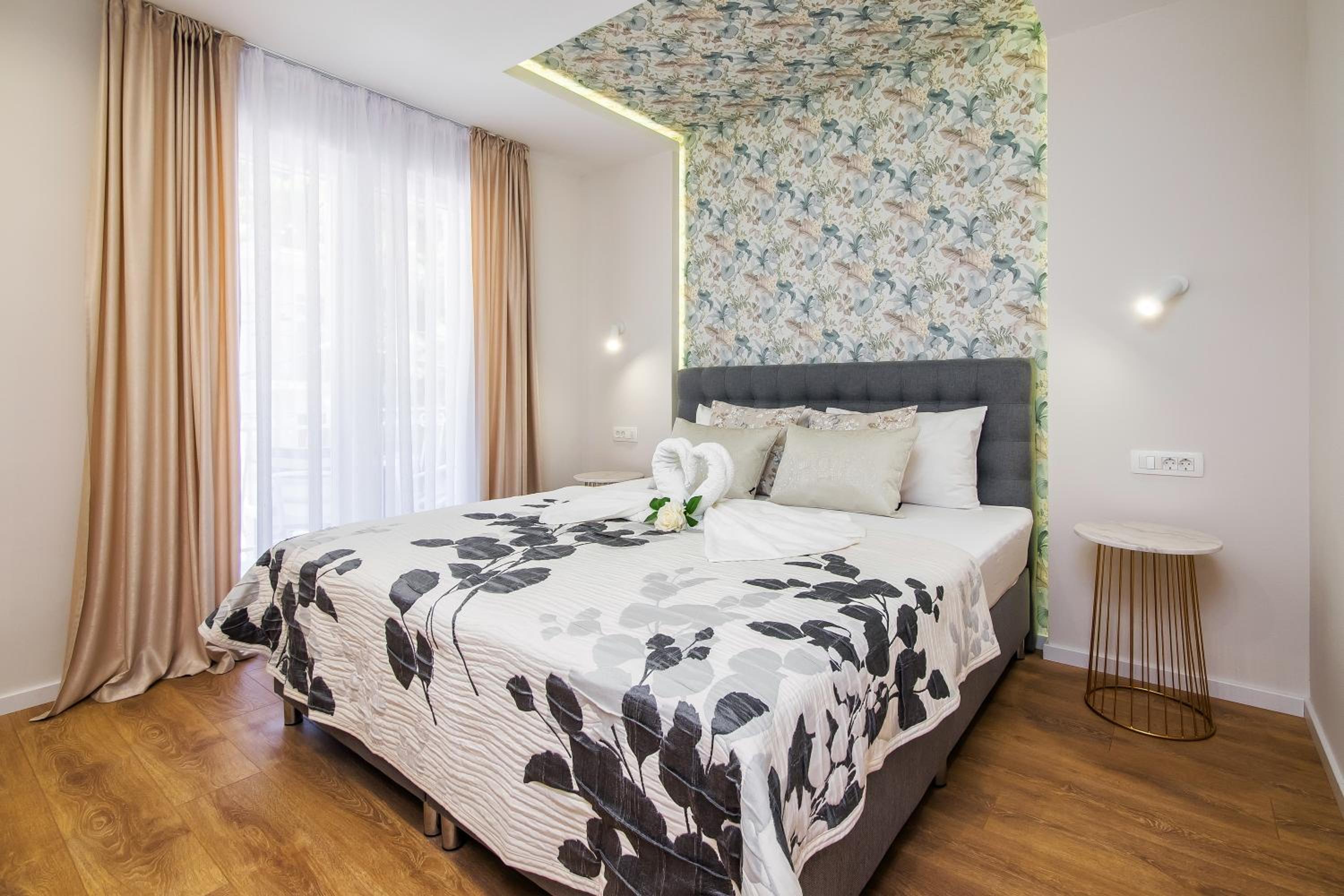 Studio Apartment photo 2