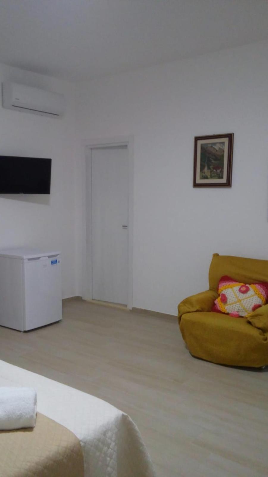 Deluxe Triple Room photo 3