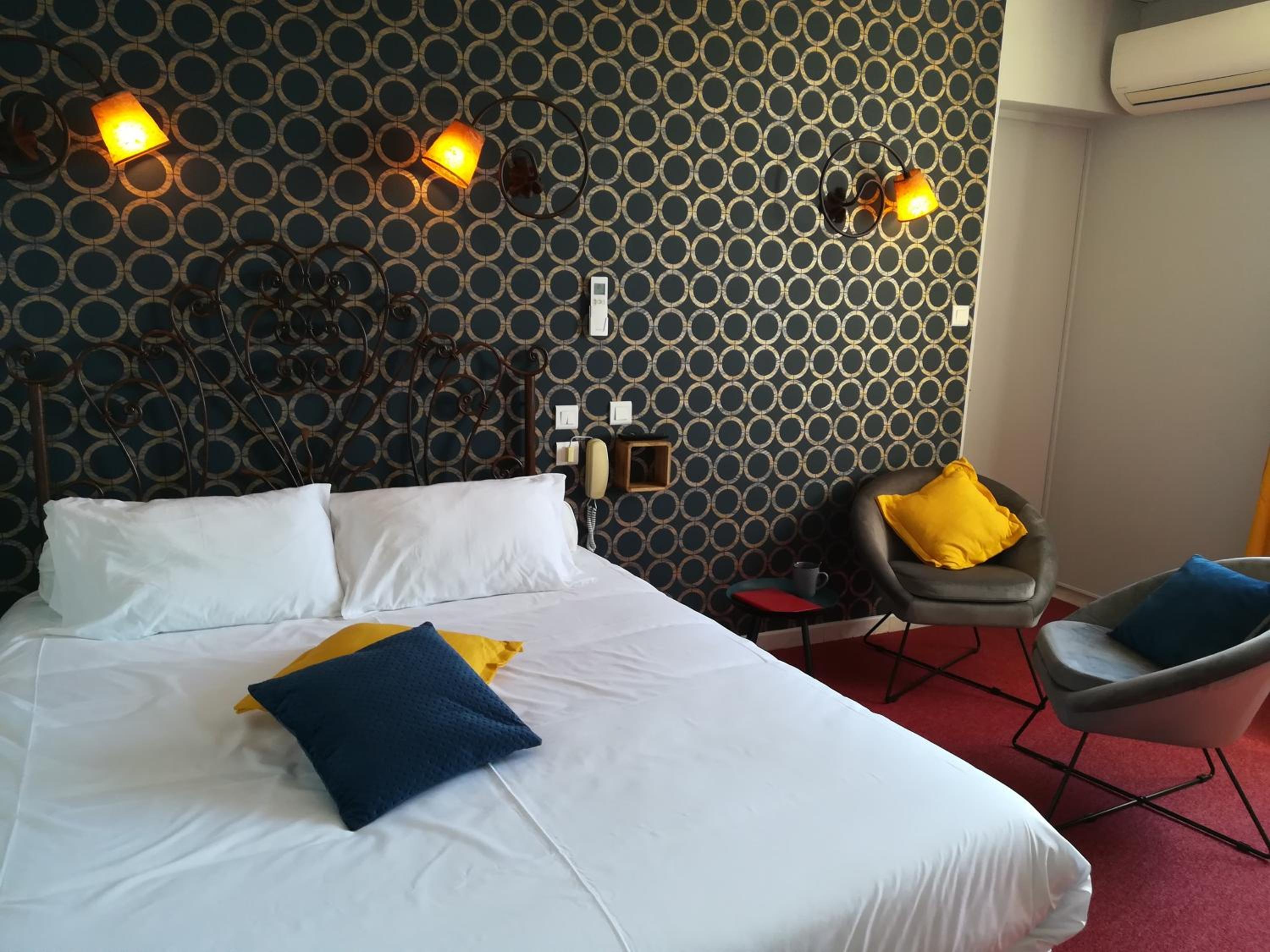 Superior Double Room with Rhône View - Photo 5