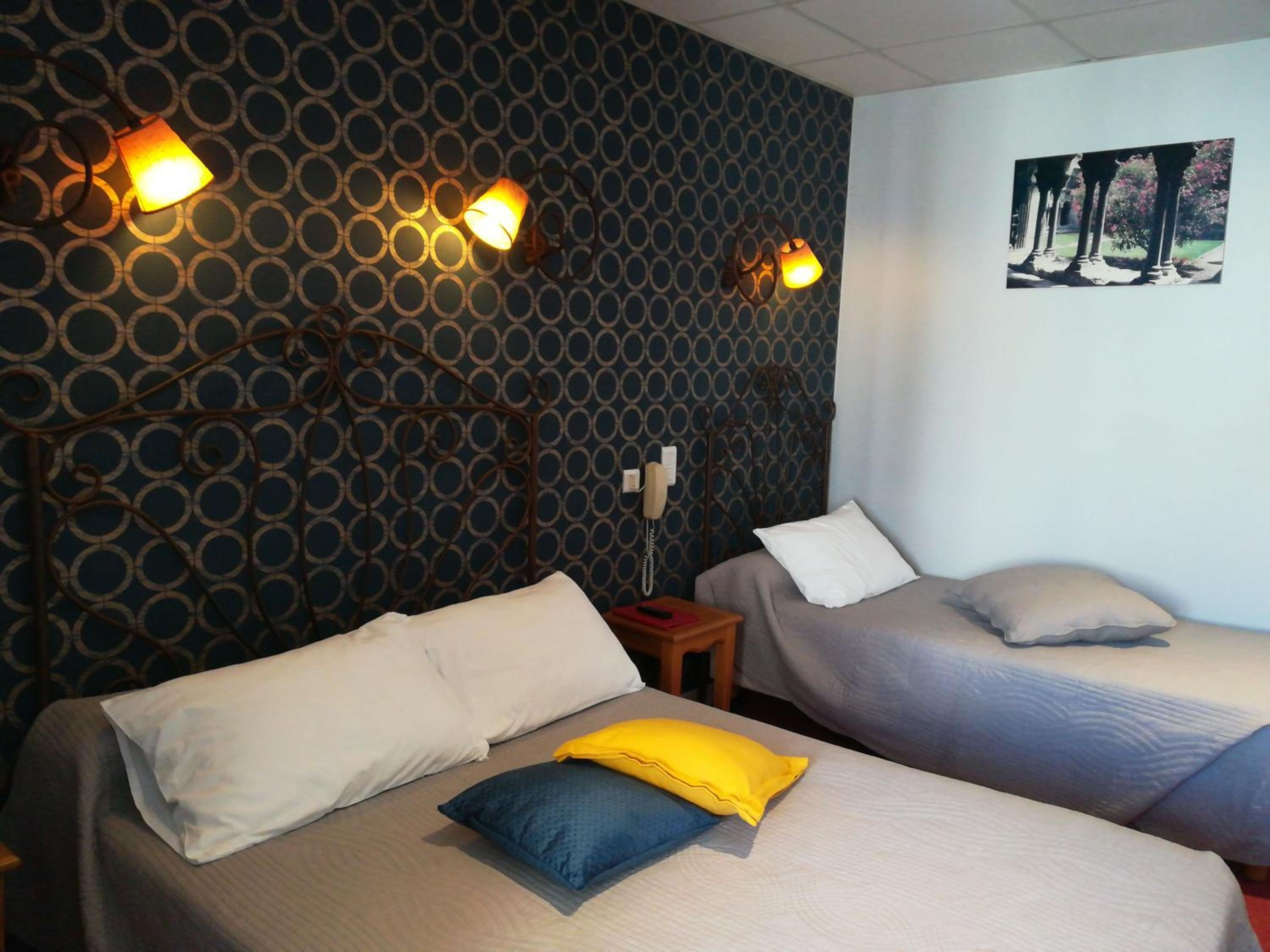 Triple Room - Photo 1