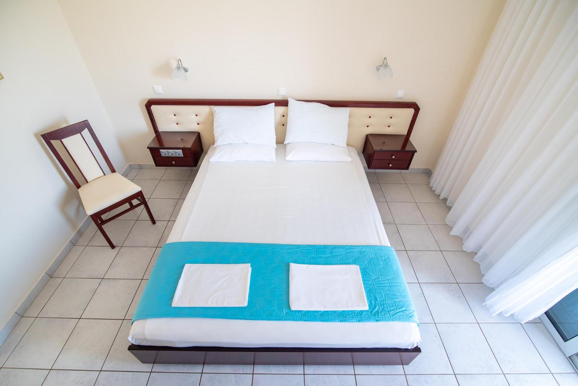 Double Room - Photo 23
