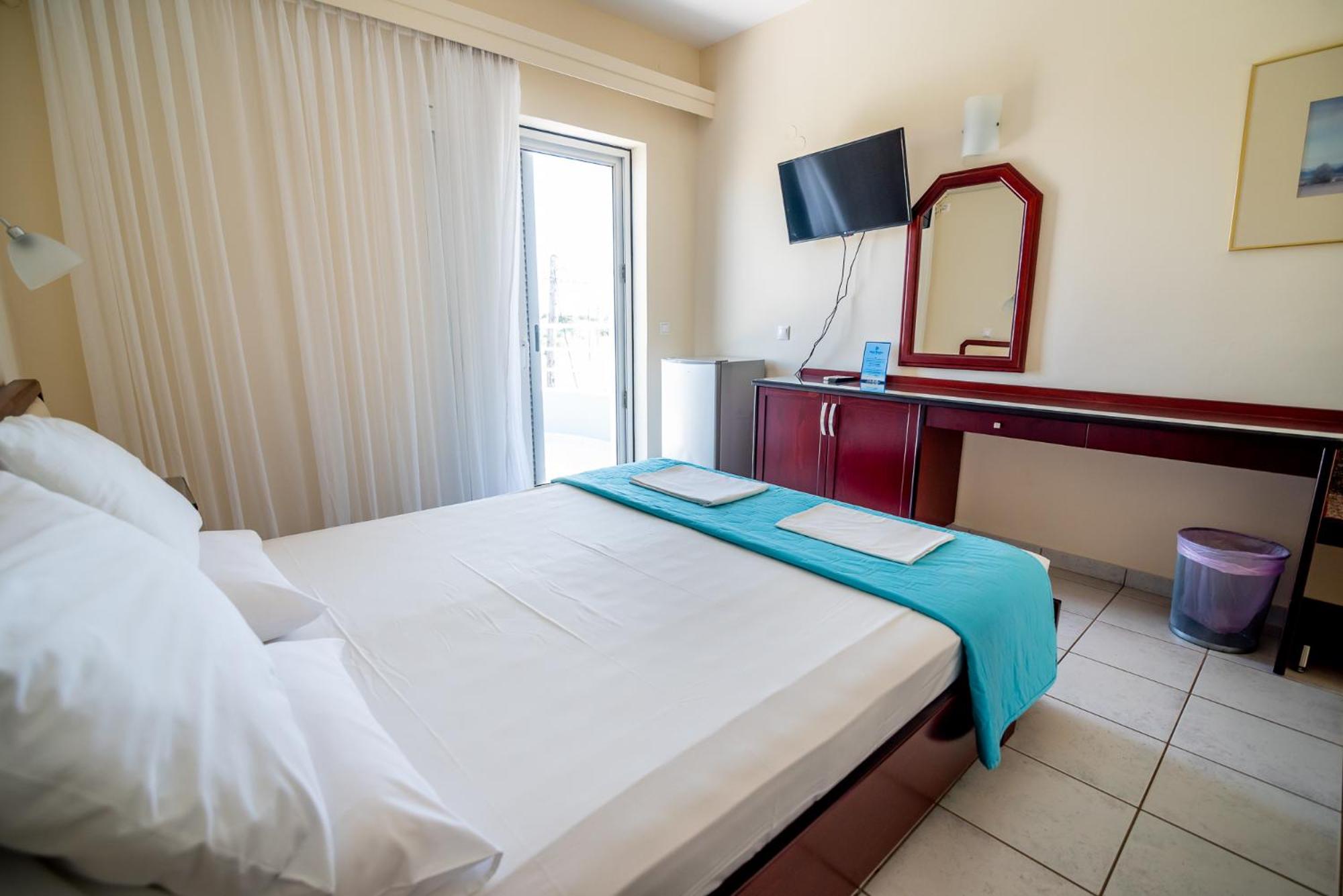 Double Room - Photo 24