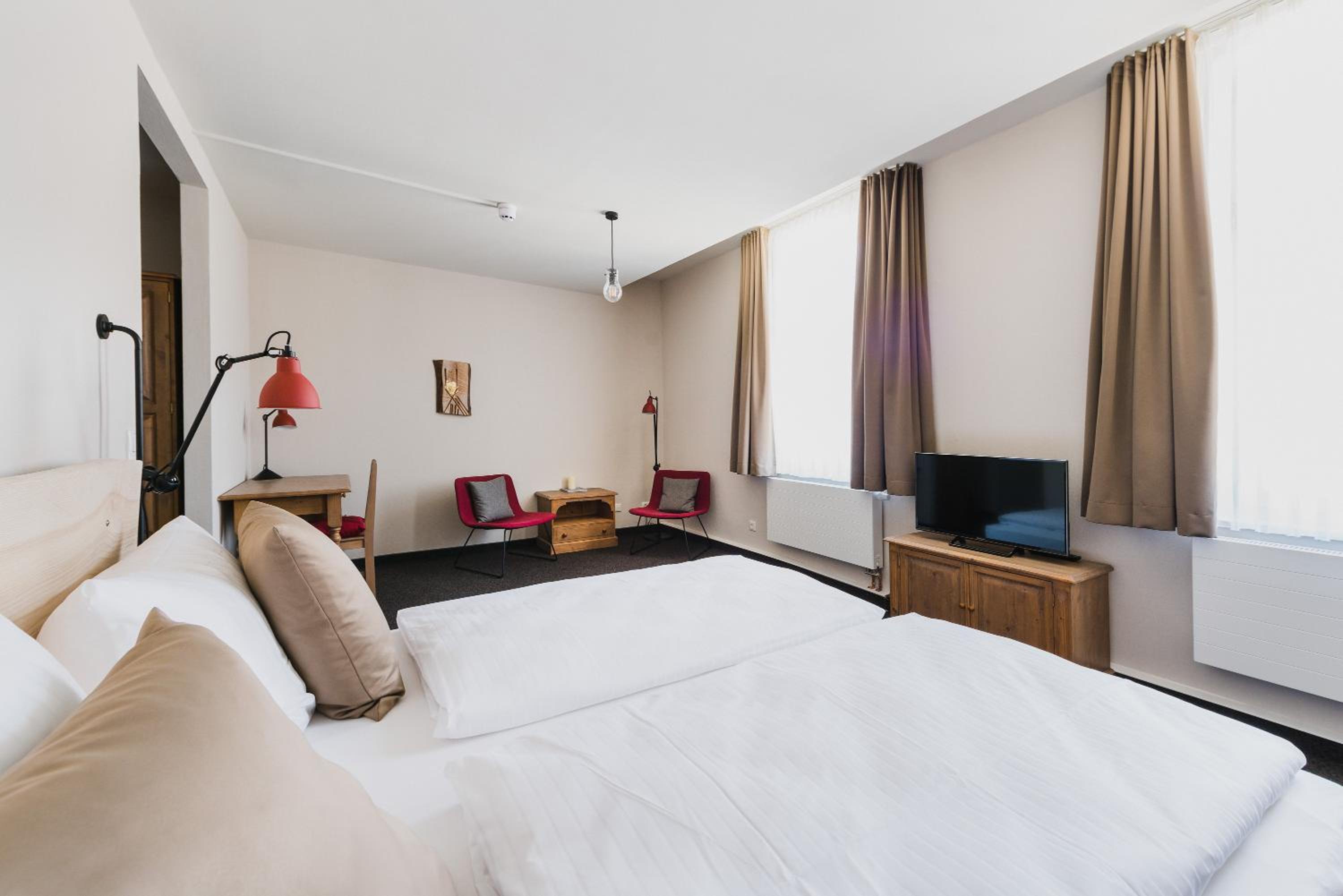 Double Room - Photo 7