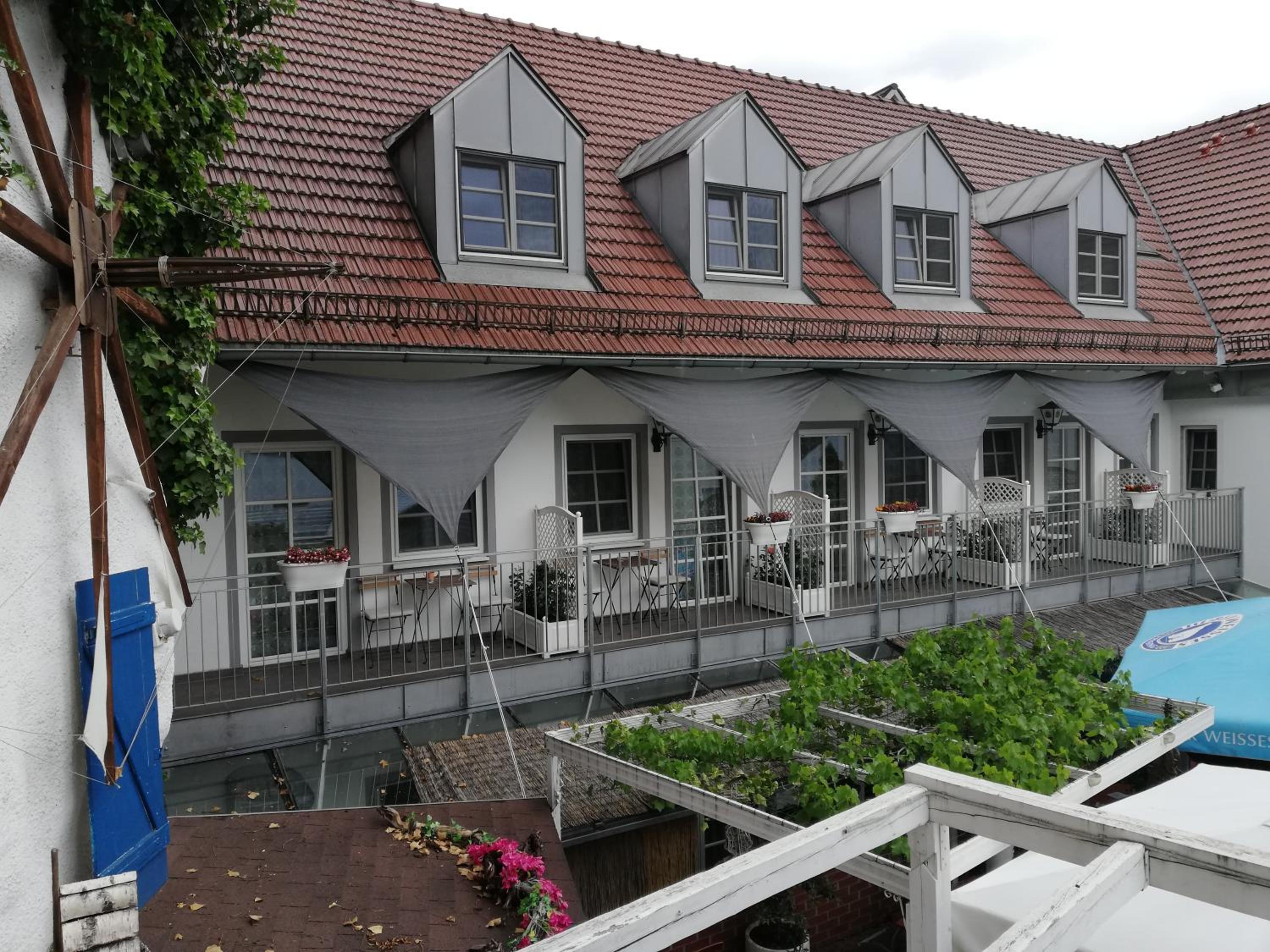 Standard Double or Twin Room with Balcony photo 2