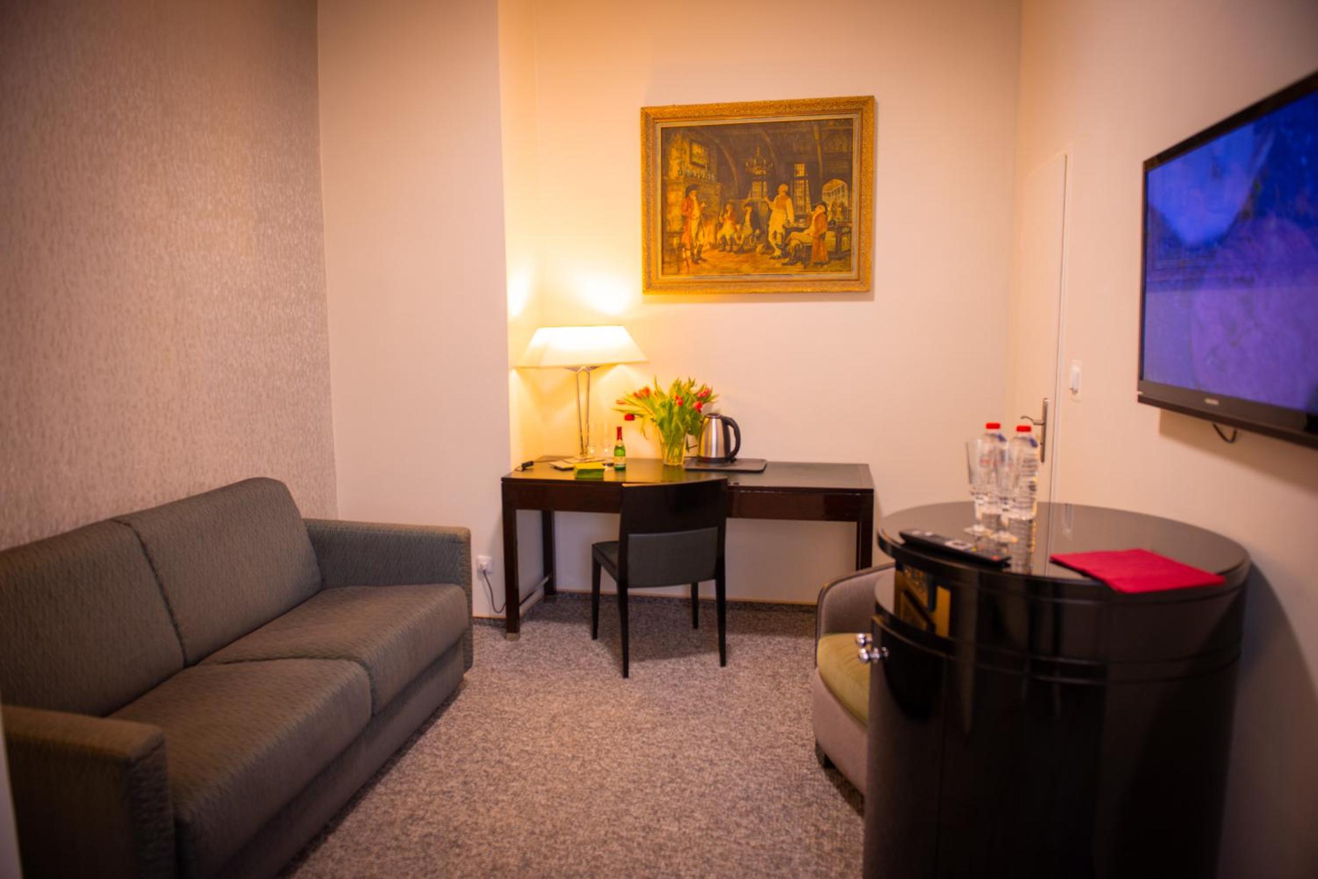 Deluxe Suite photo 1