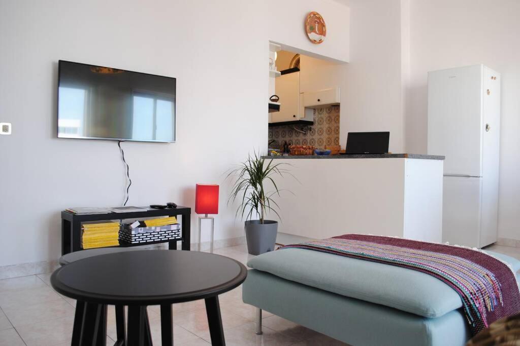 Two-Bedroom Apartment - Photo 31