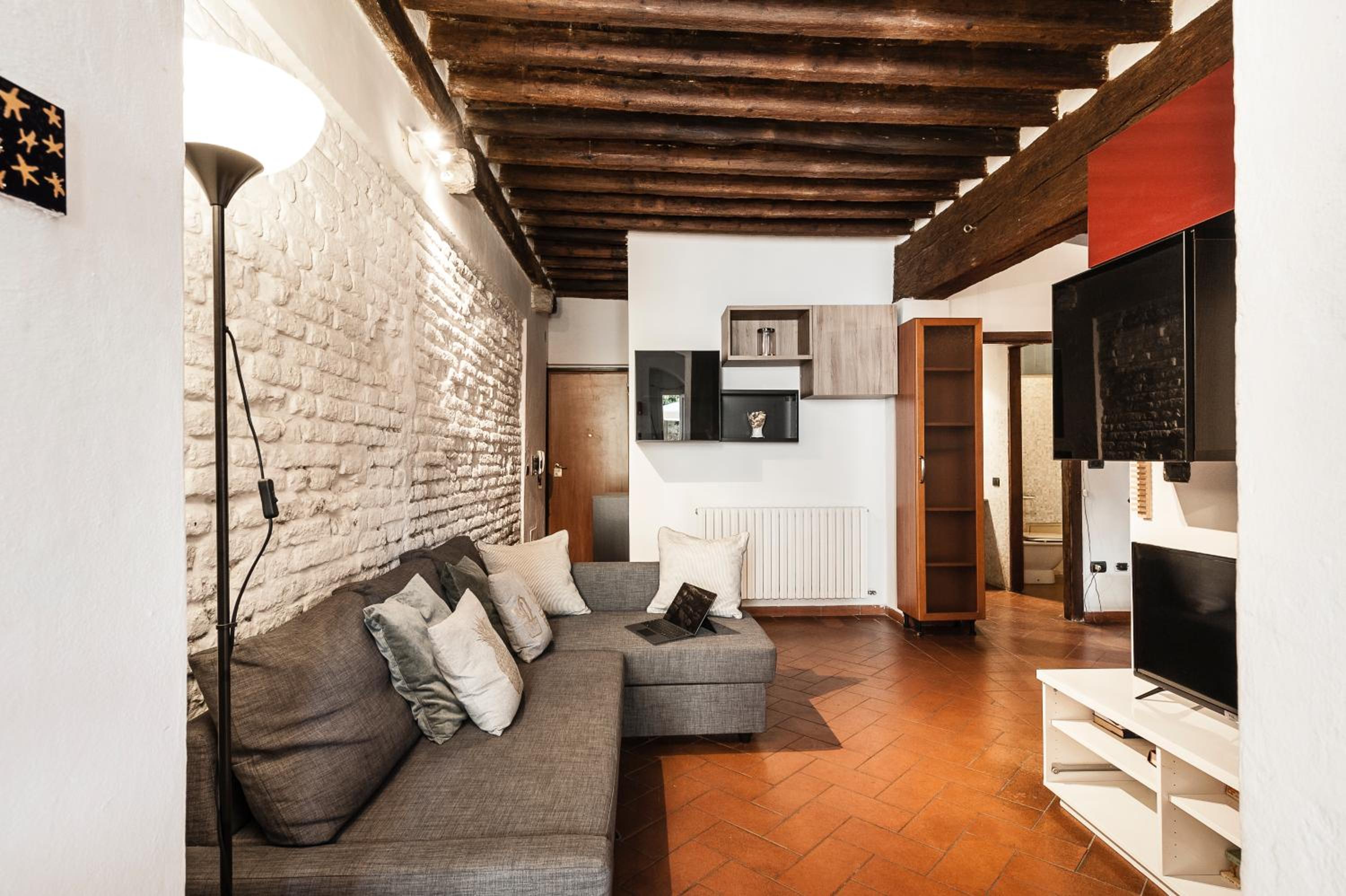 Apartment with Garden View - Photo 16