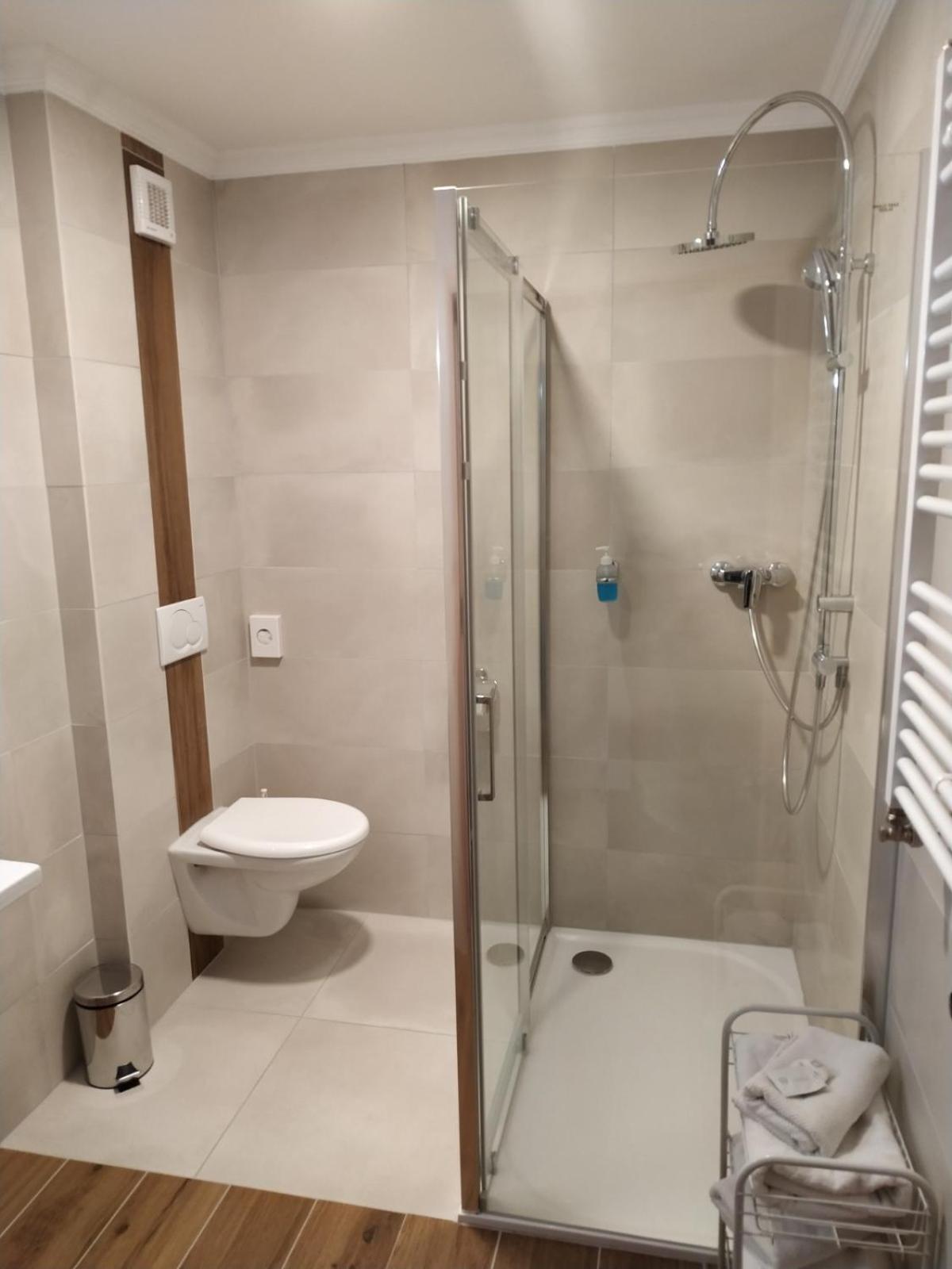 Double Room With Spa Bath photo 2