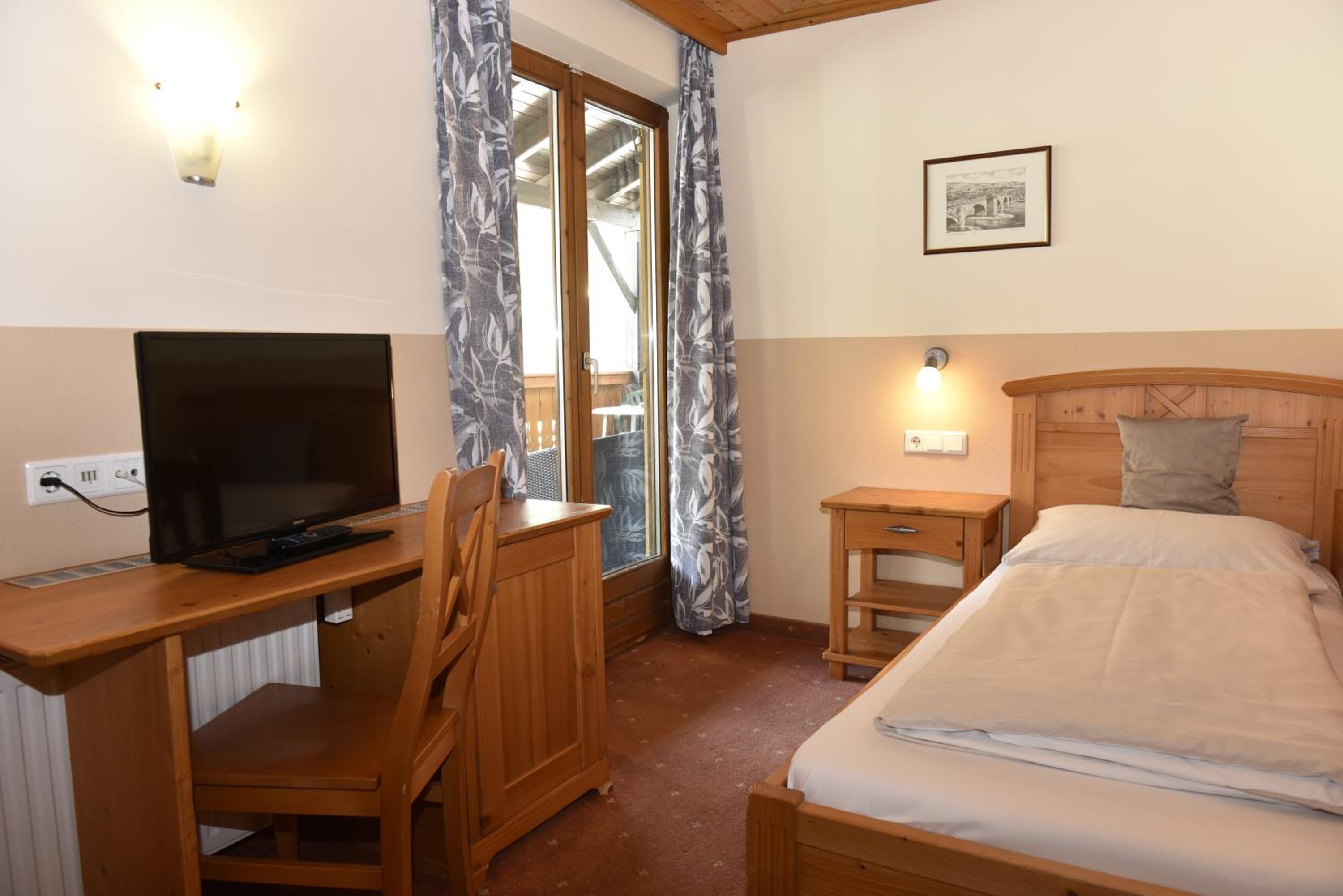 Single Room photo 1