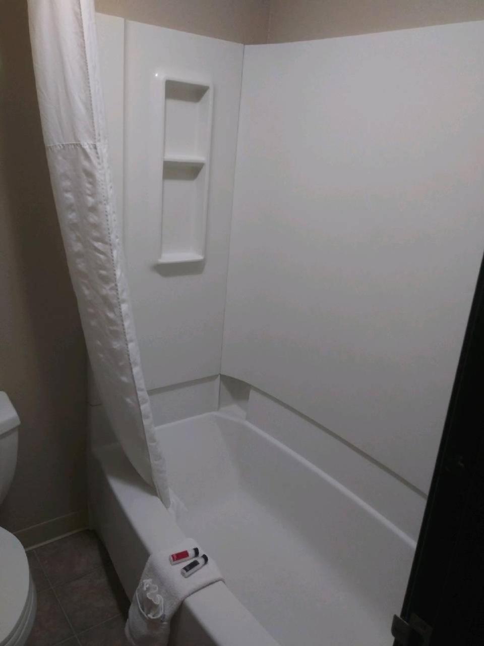 Suite With Two Queen Beds - Non-Smoking - Photo 5