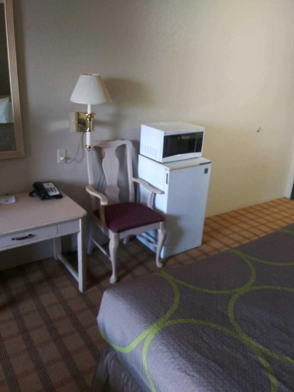 Deluxe Queen Room With Two Queen Beds - Non-Smoking