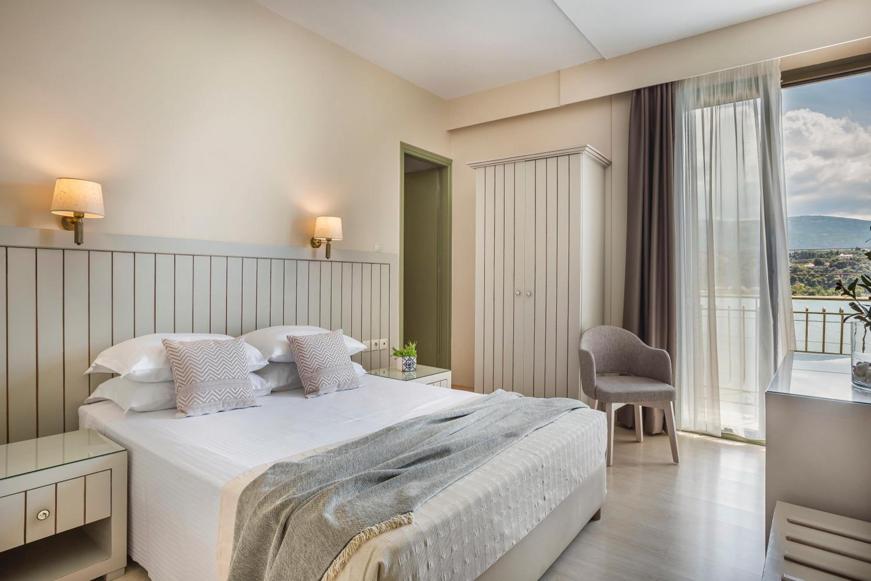 Twin or Double Room with Balcony and Sea View