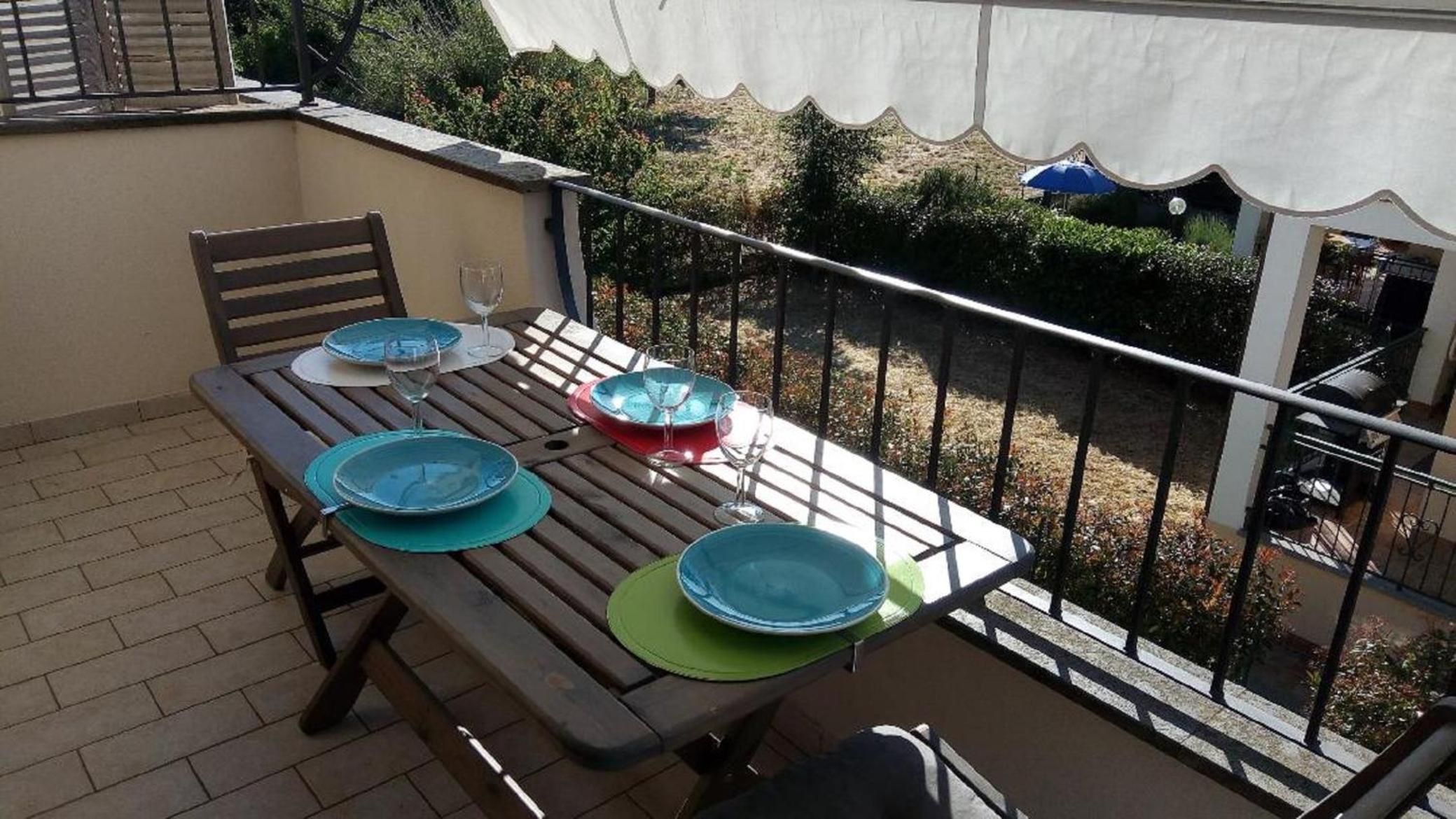 Apartment with Lake View - Photo 43