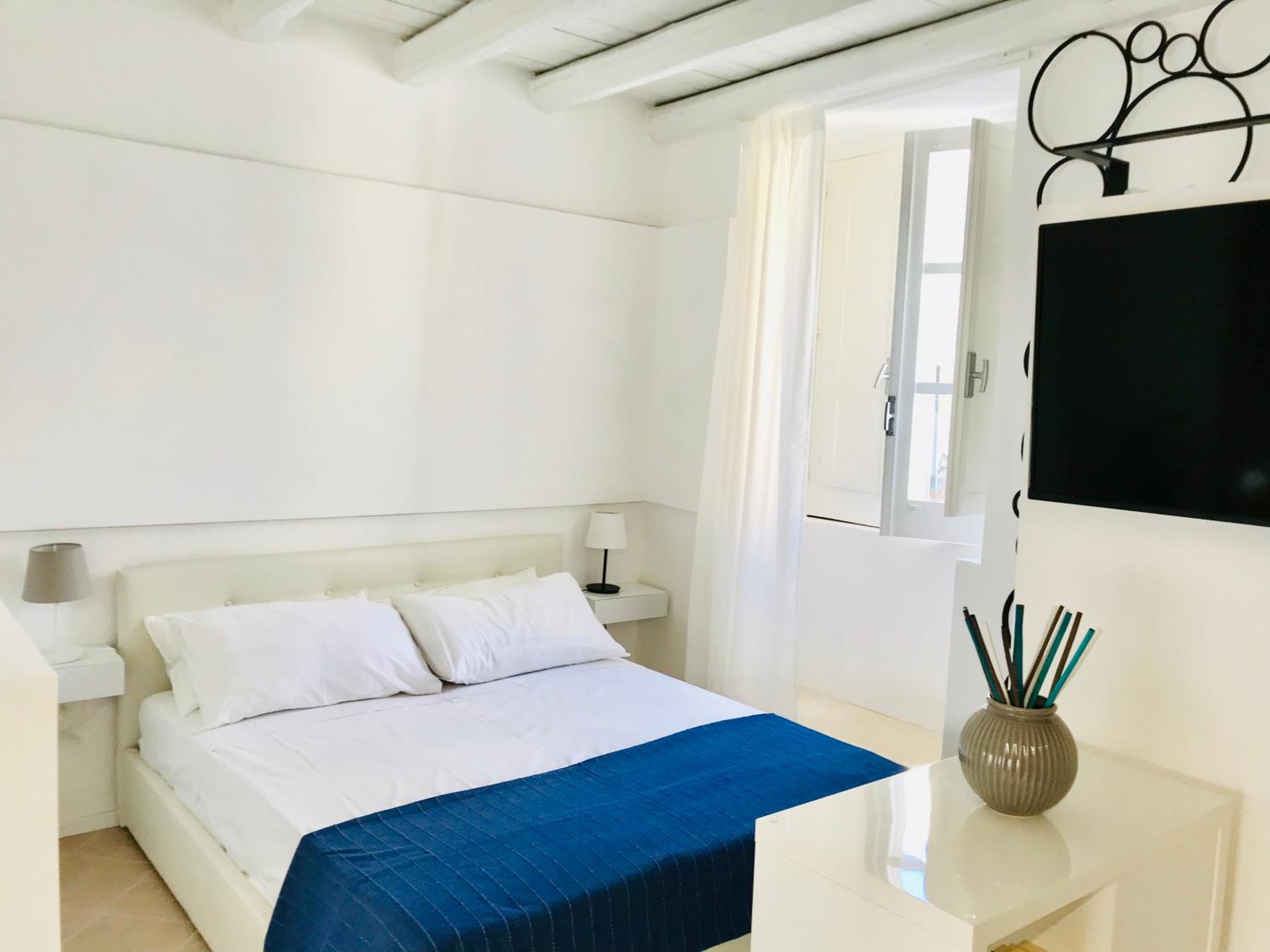 Loft - Photo 2