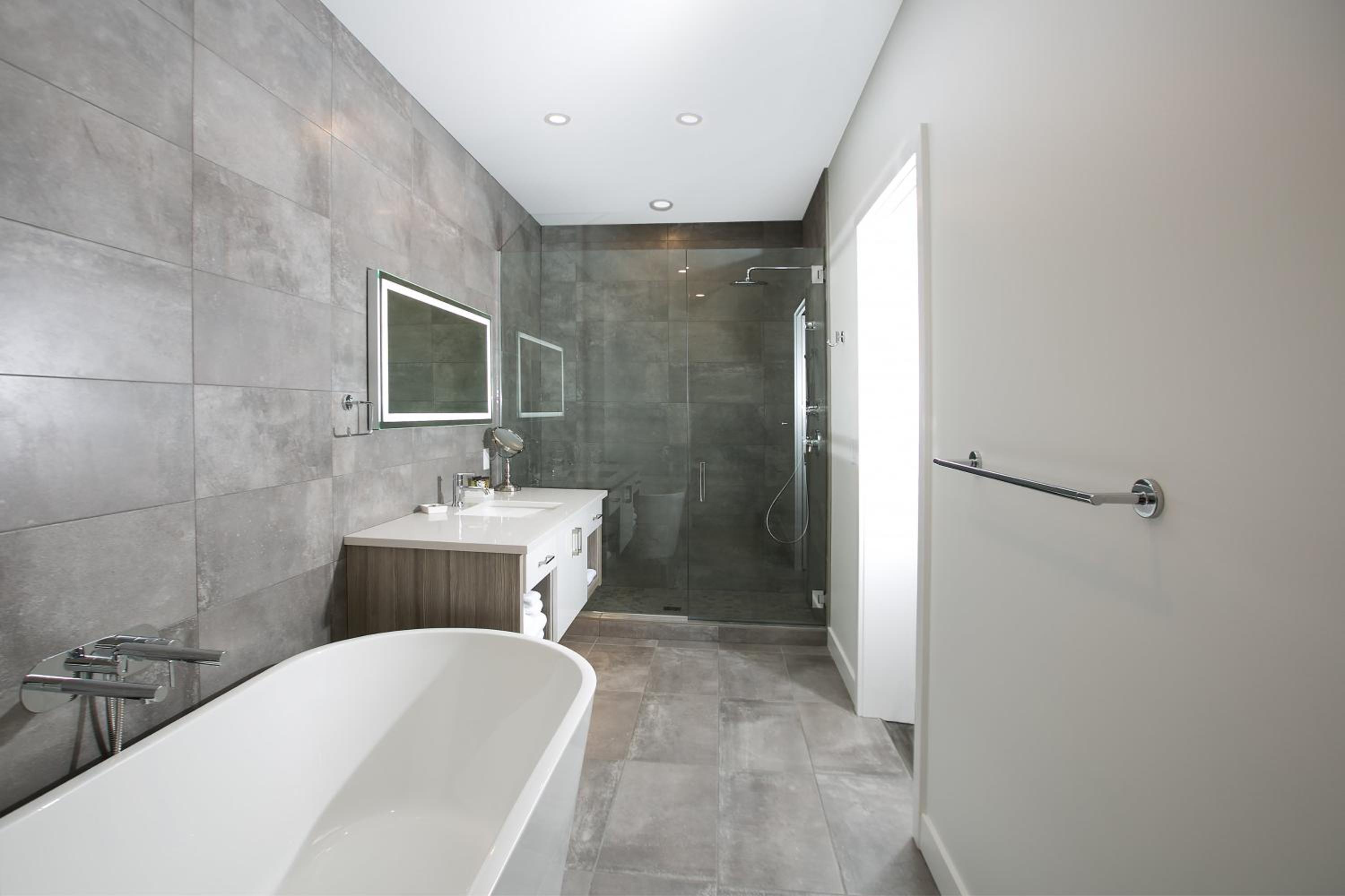 Suite with Mountain View photo 2