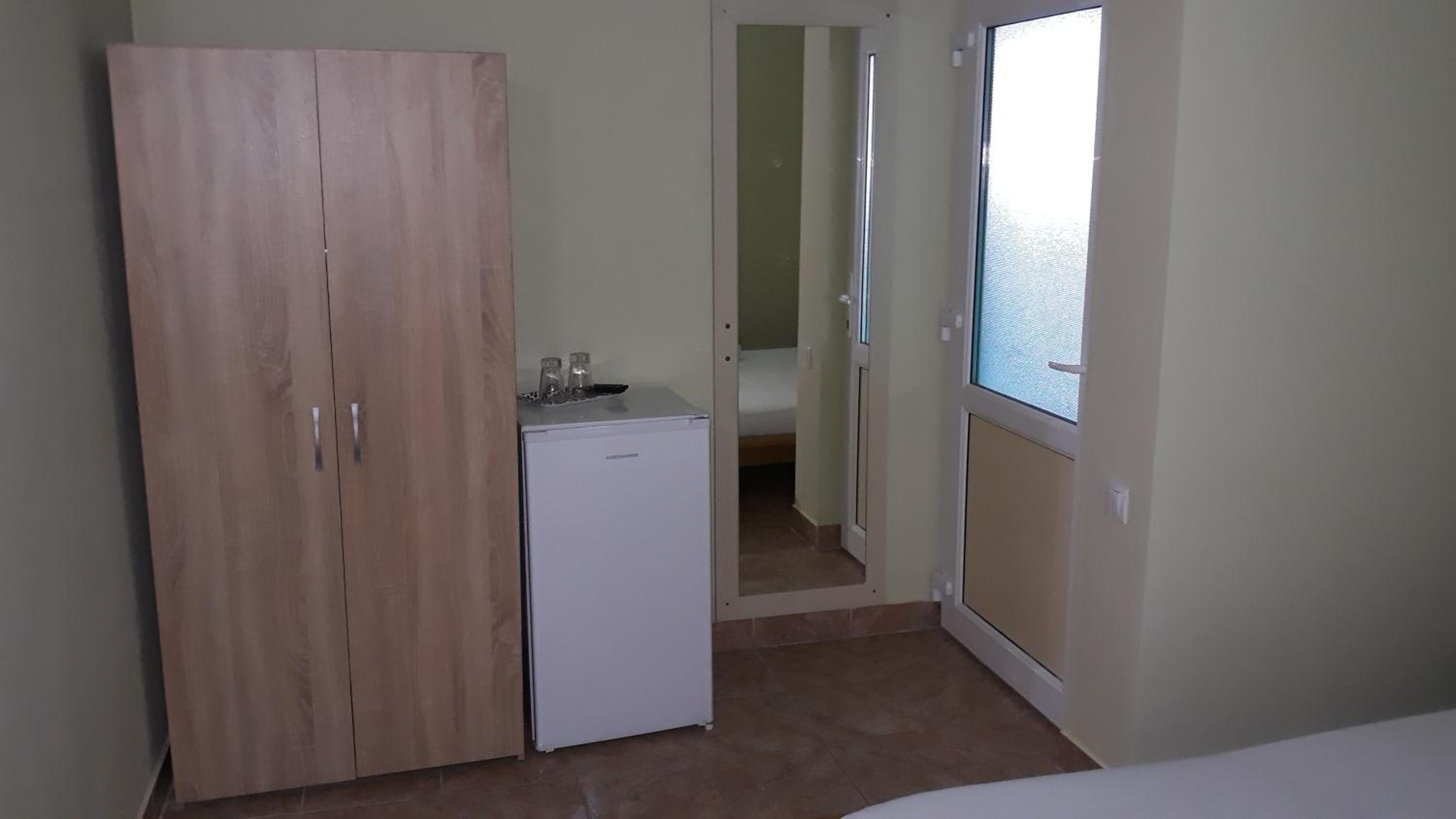 Double Room with Extra Bed photo 3