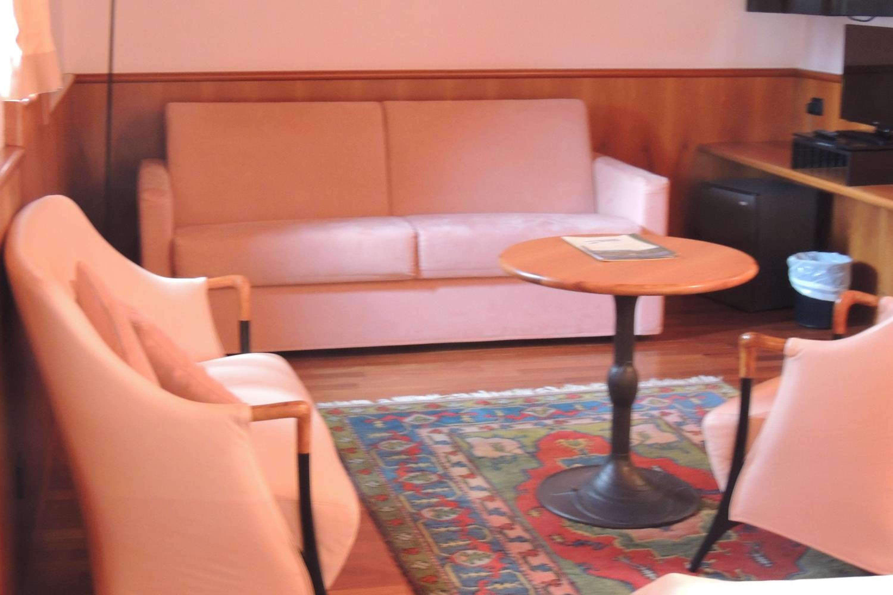 Standard Double or Twin Room - Photo 2