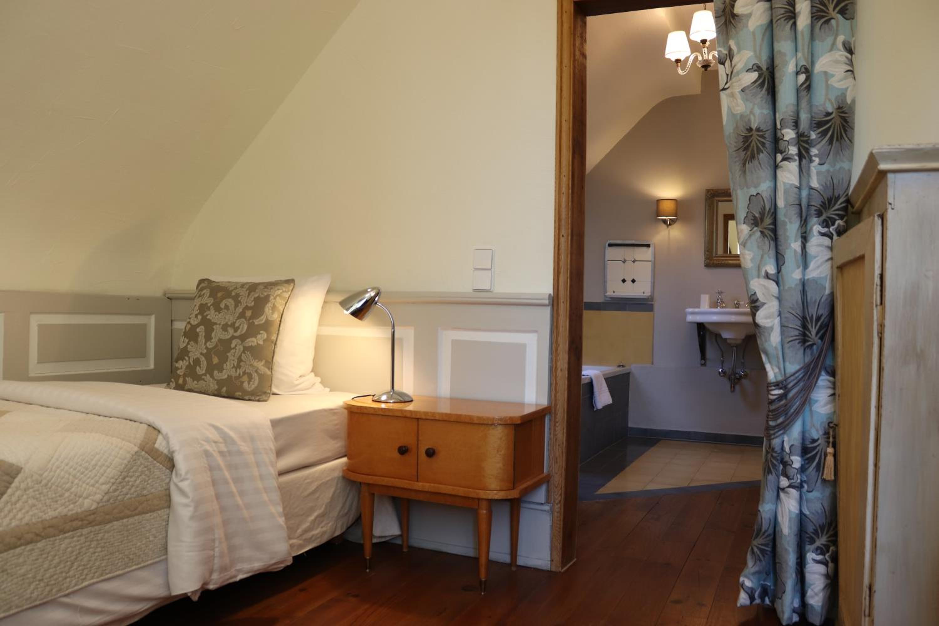 Single Room photo 1
