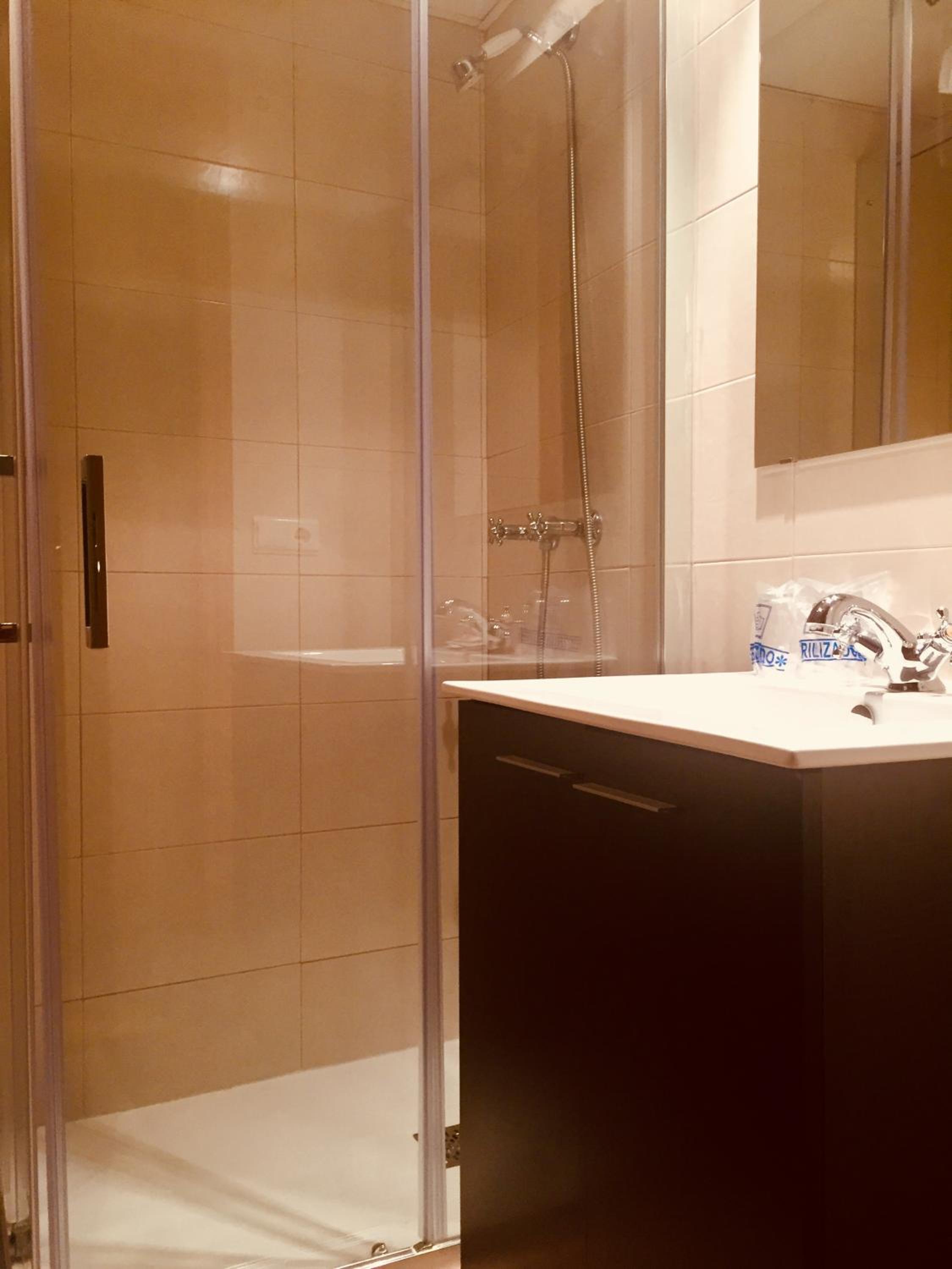 Single Room Petite