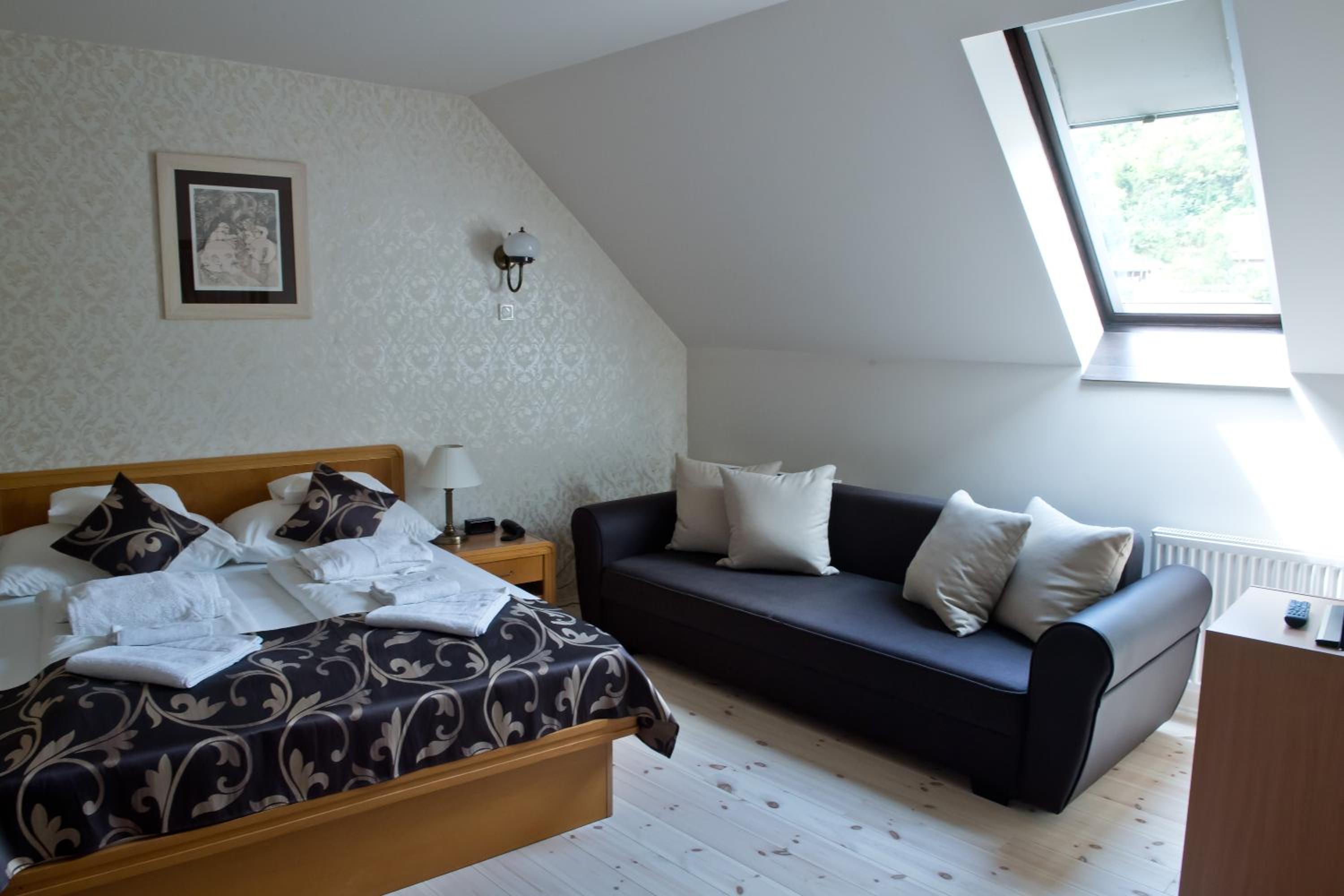 Classic Double Room - Photo 4