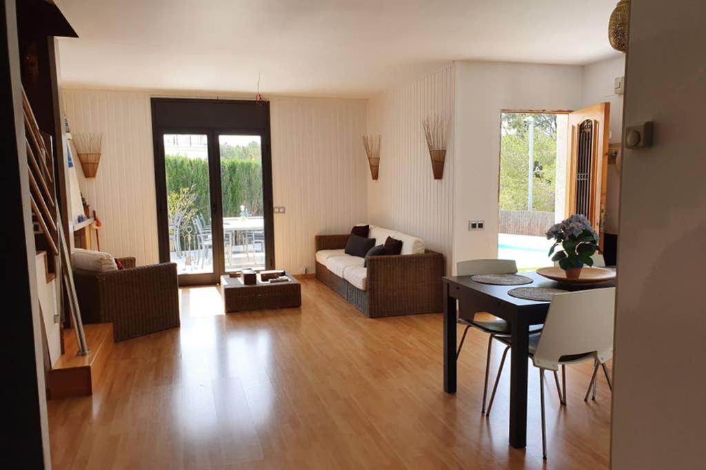 Casa de cuatro habitaciones