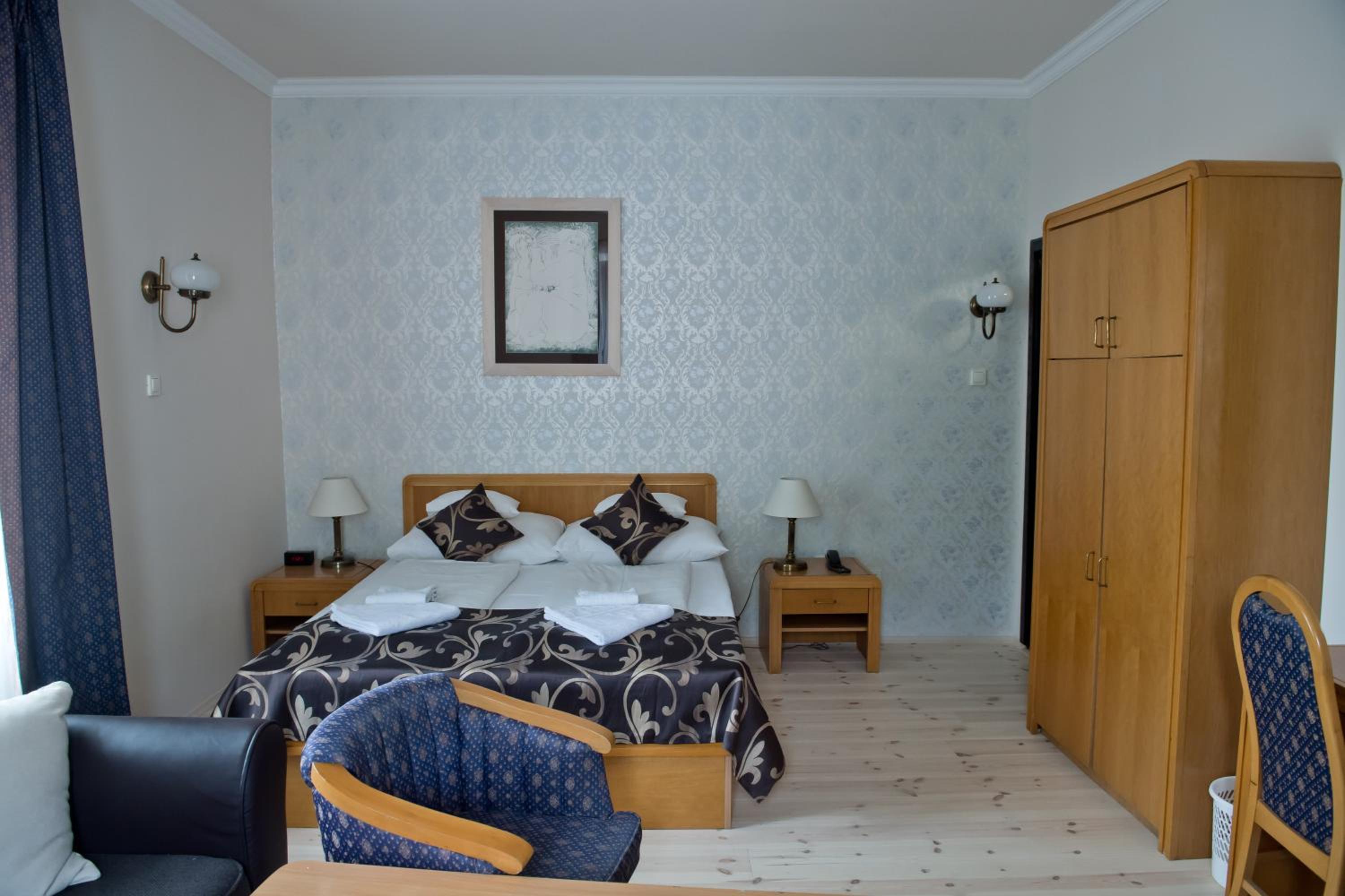 Classic Double Room - Photo 1