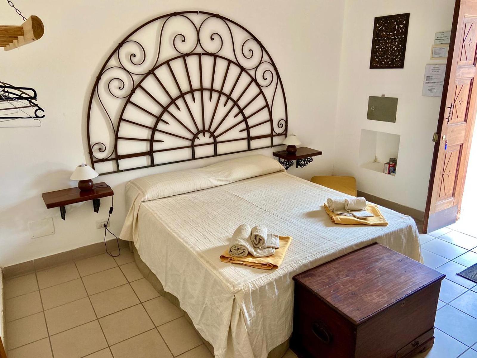 Double Room with Private Bathroom photo 3