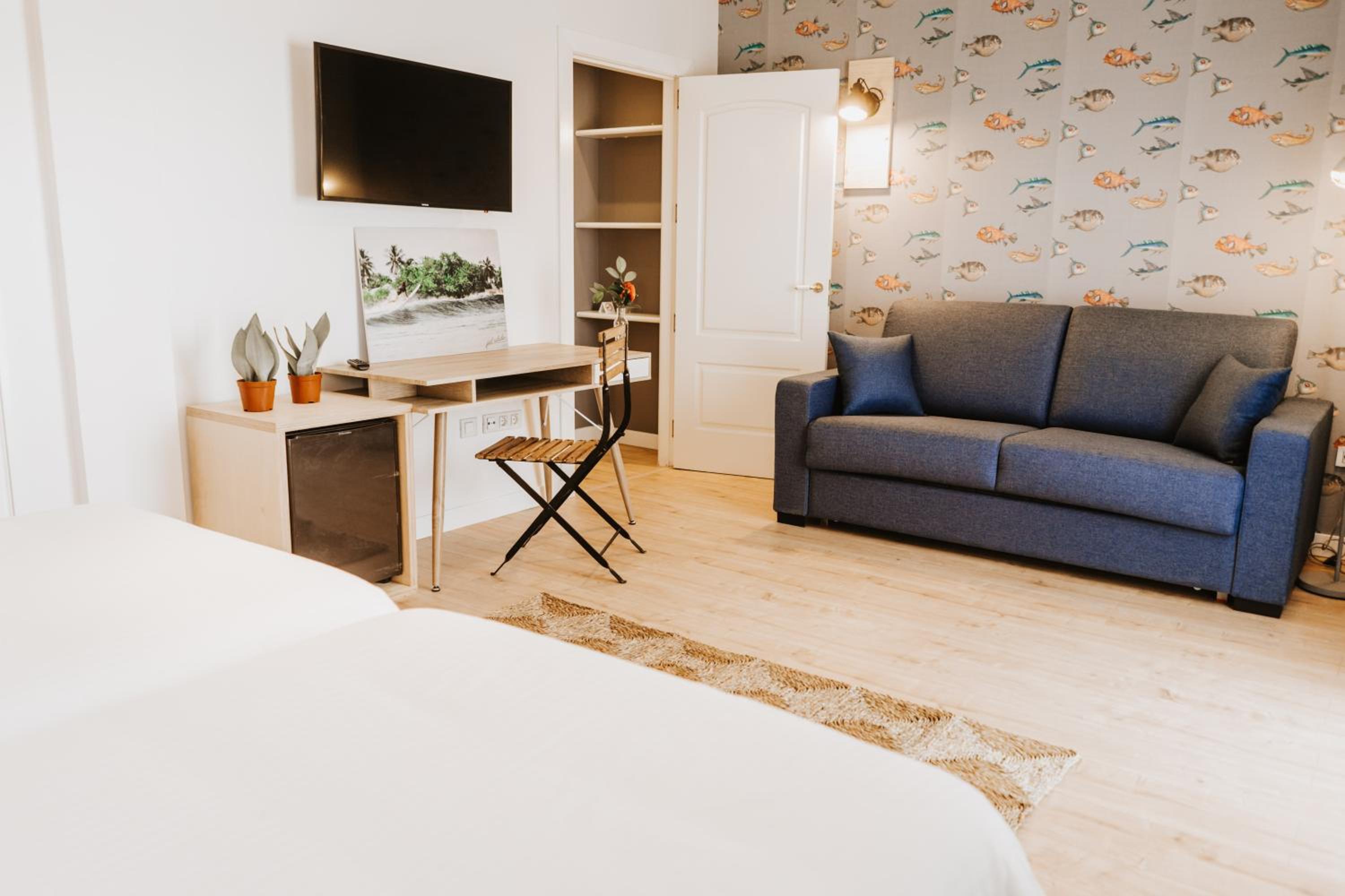 Family Junior Suite - Photo 16
