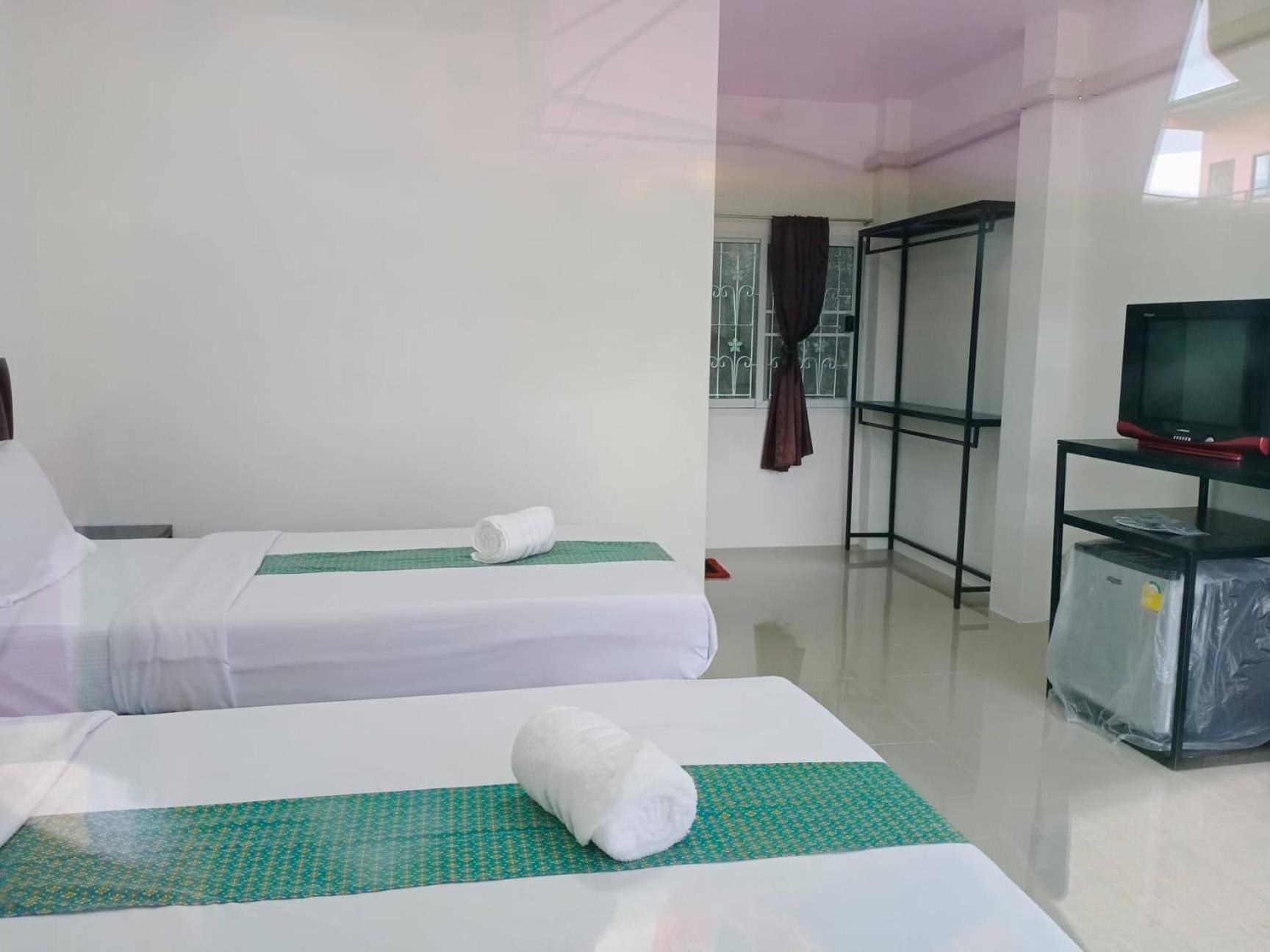 Deluxe Twin Room photo 3