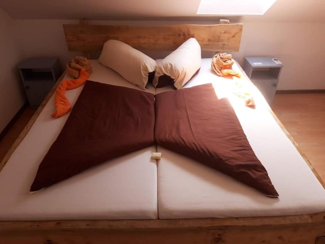 Standard Queen Room photo 2