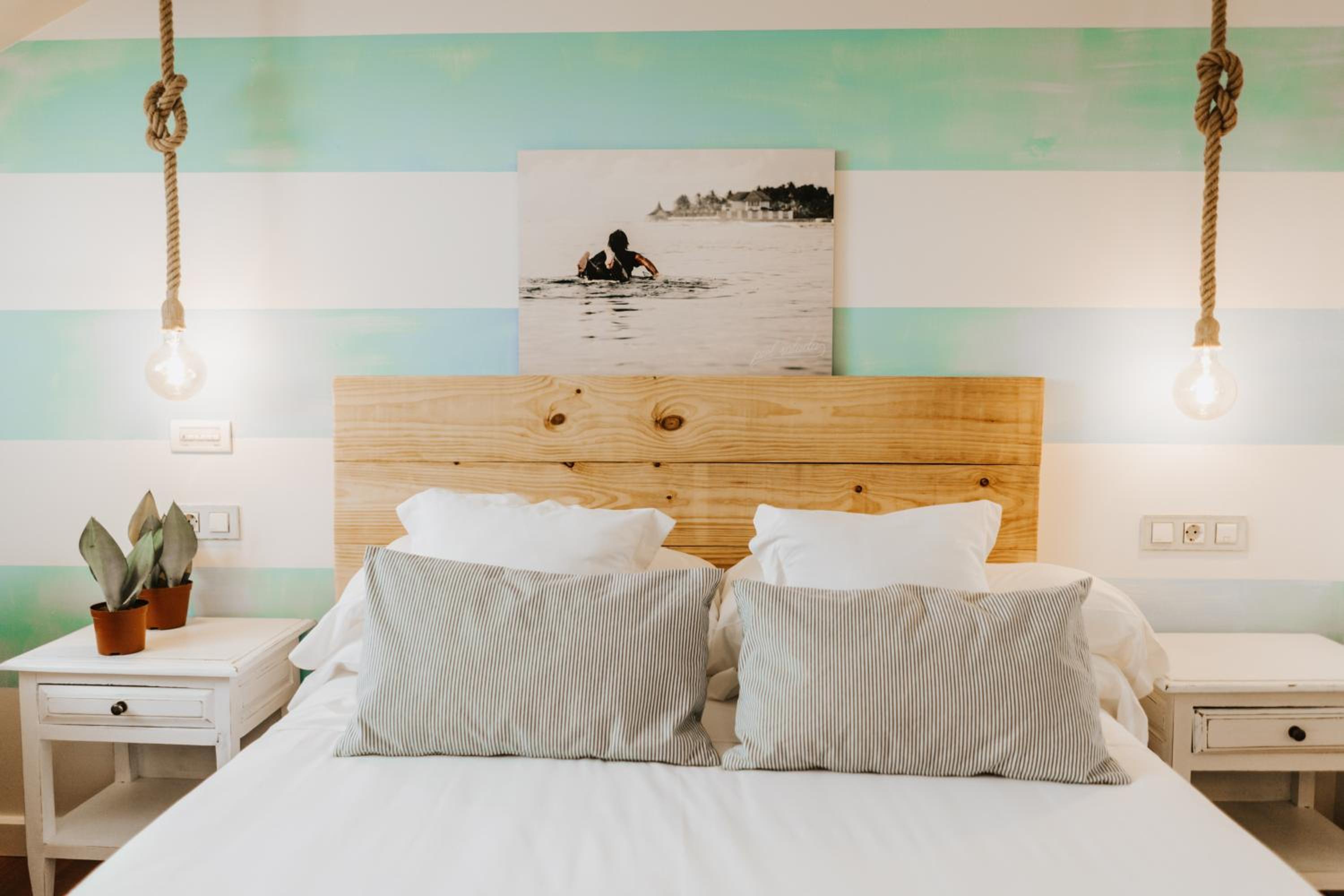 Double or Twin Room - Photo 11