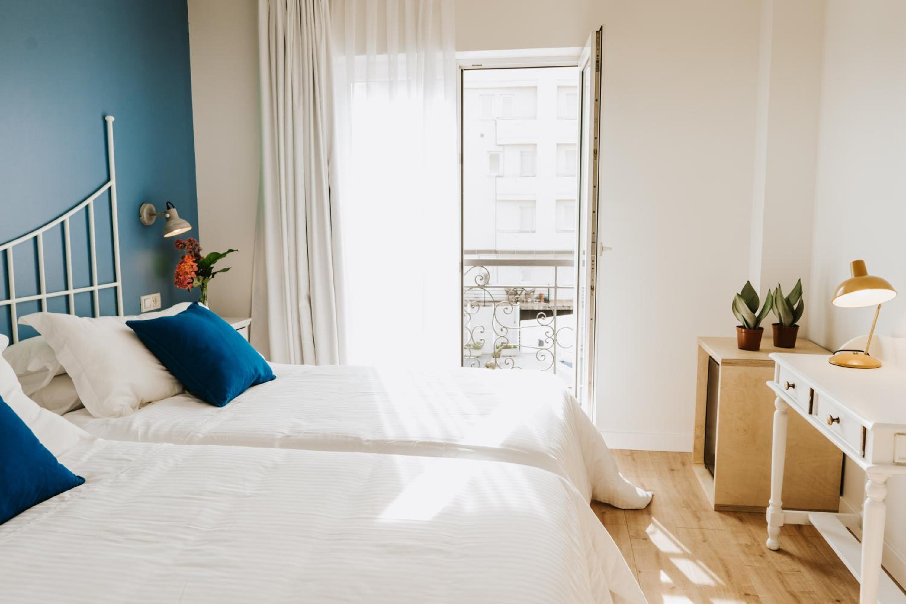 Double or Twin Room - Photo 6
