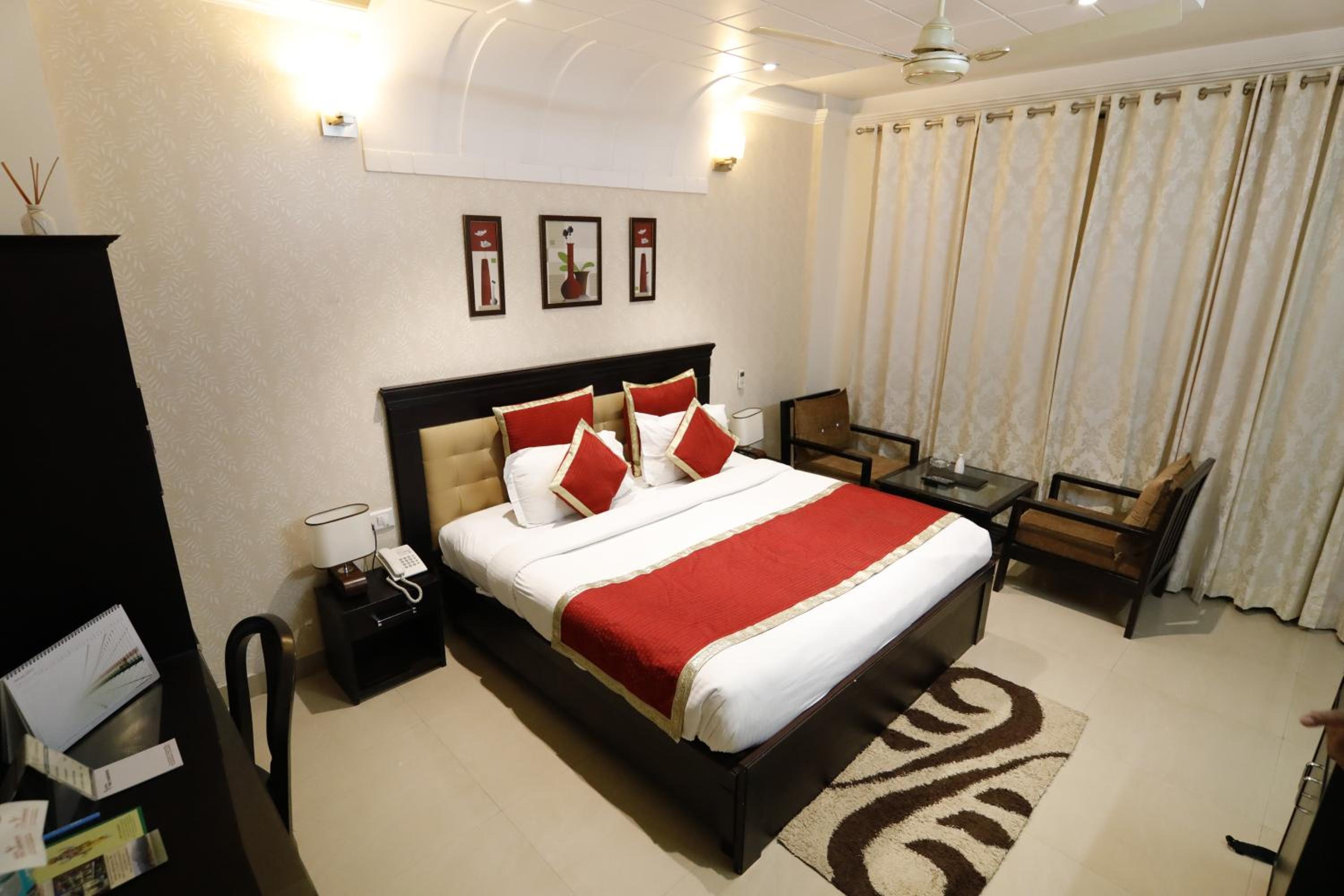 Premier Double Room - Photo 12