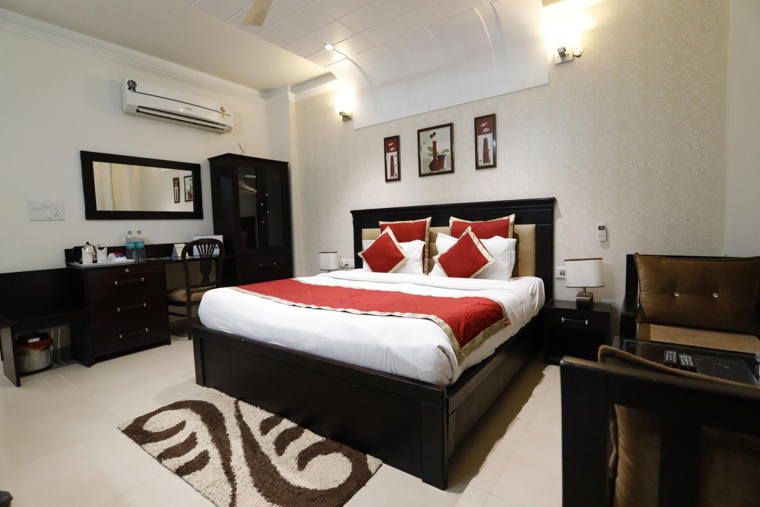 Premier Double Room - Photo 8