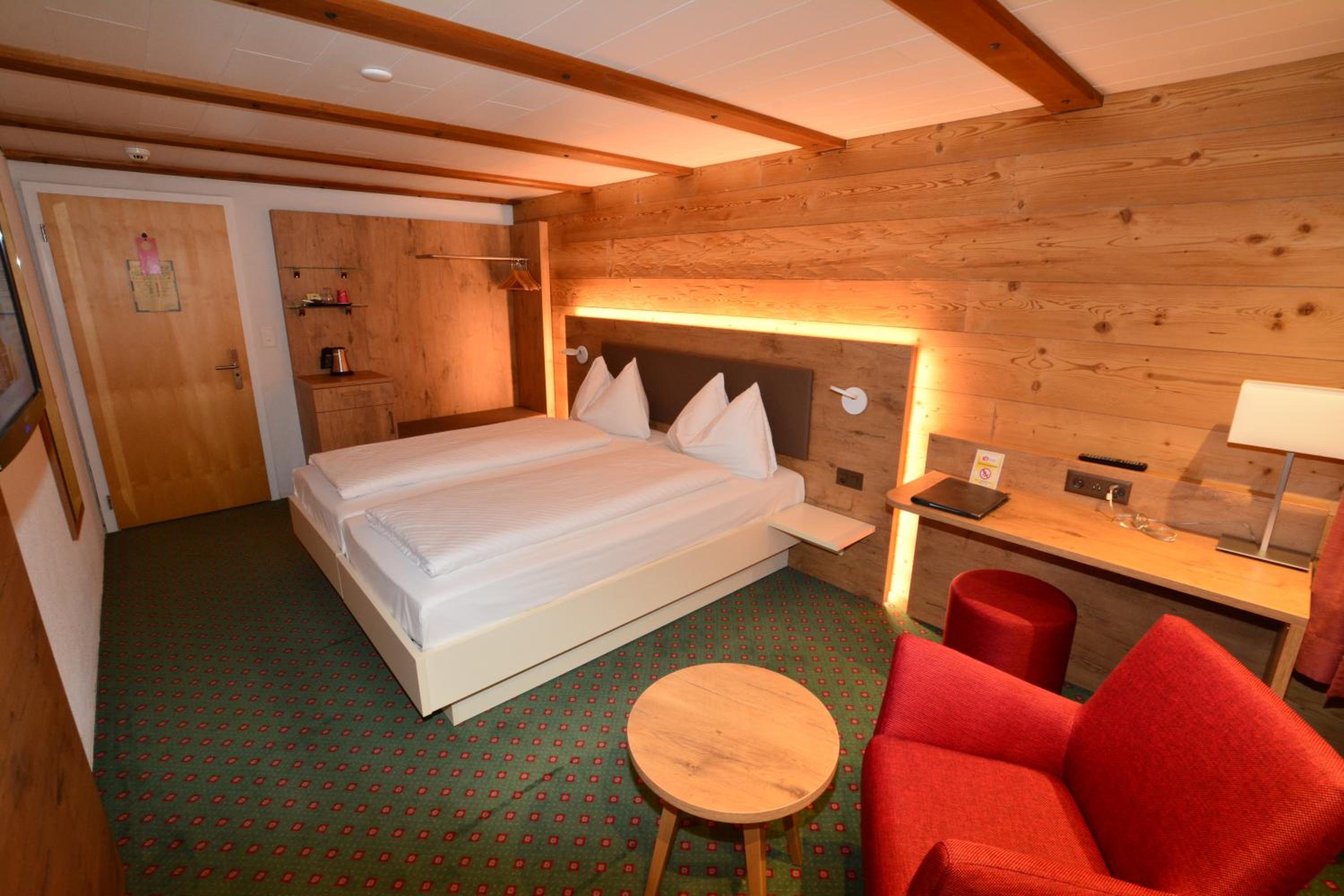 Standard Double or Twin Room - Photo 4