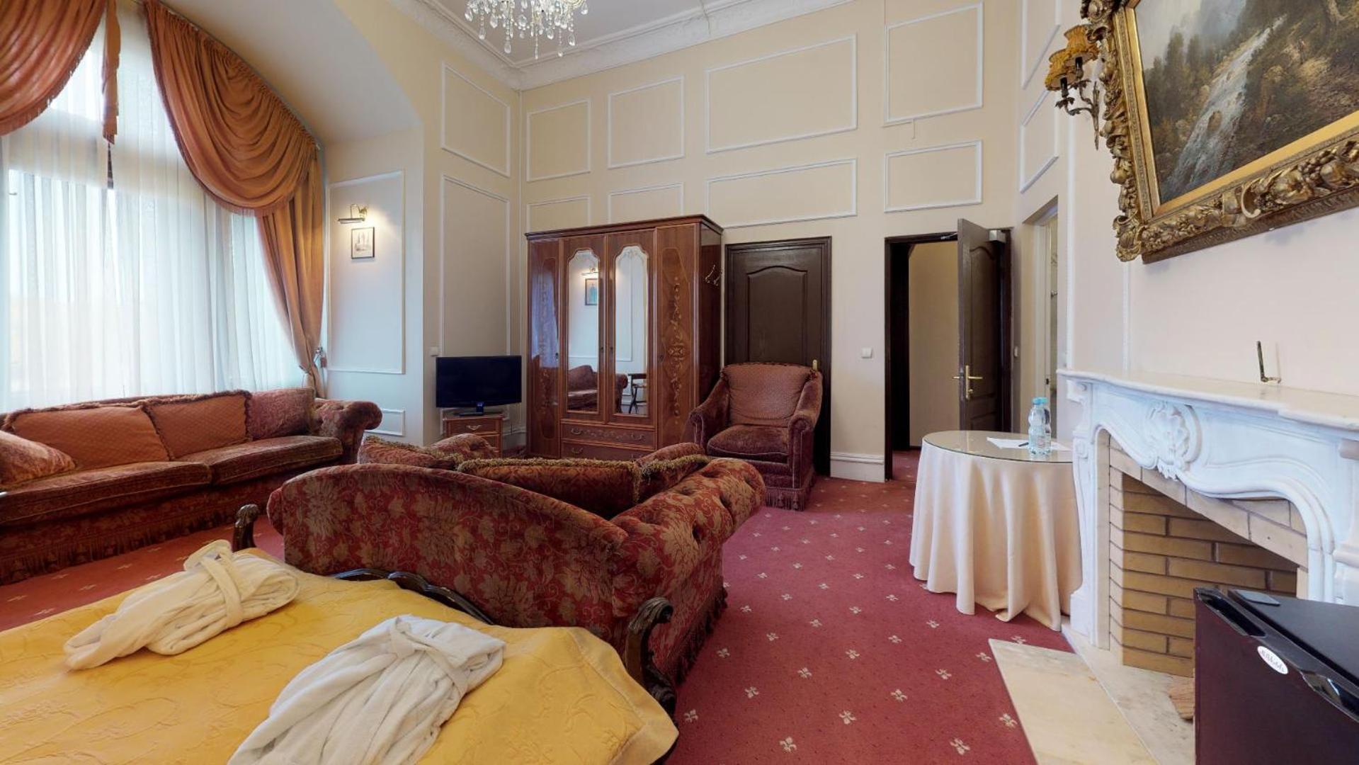 Princely Apartment photo 1