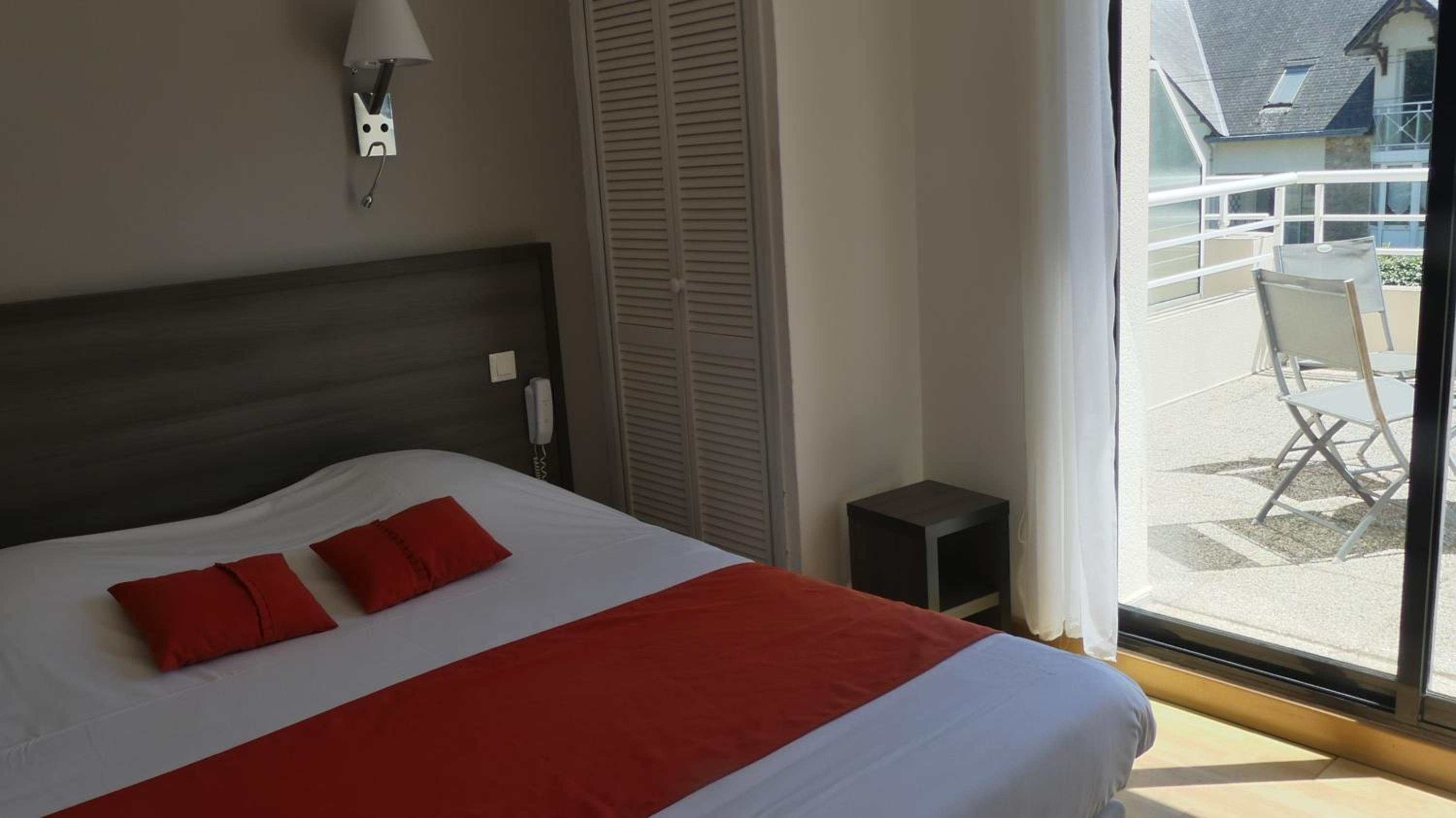 Two Connecting Double Rooms With Terrace photo 1
